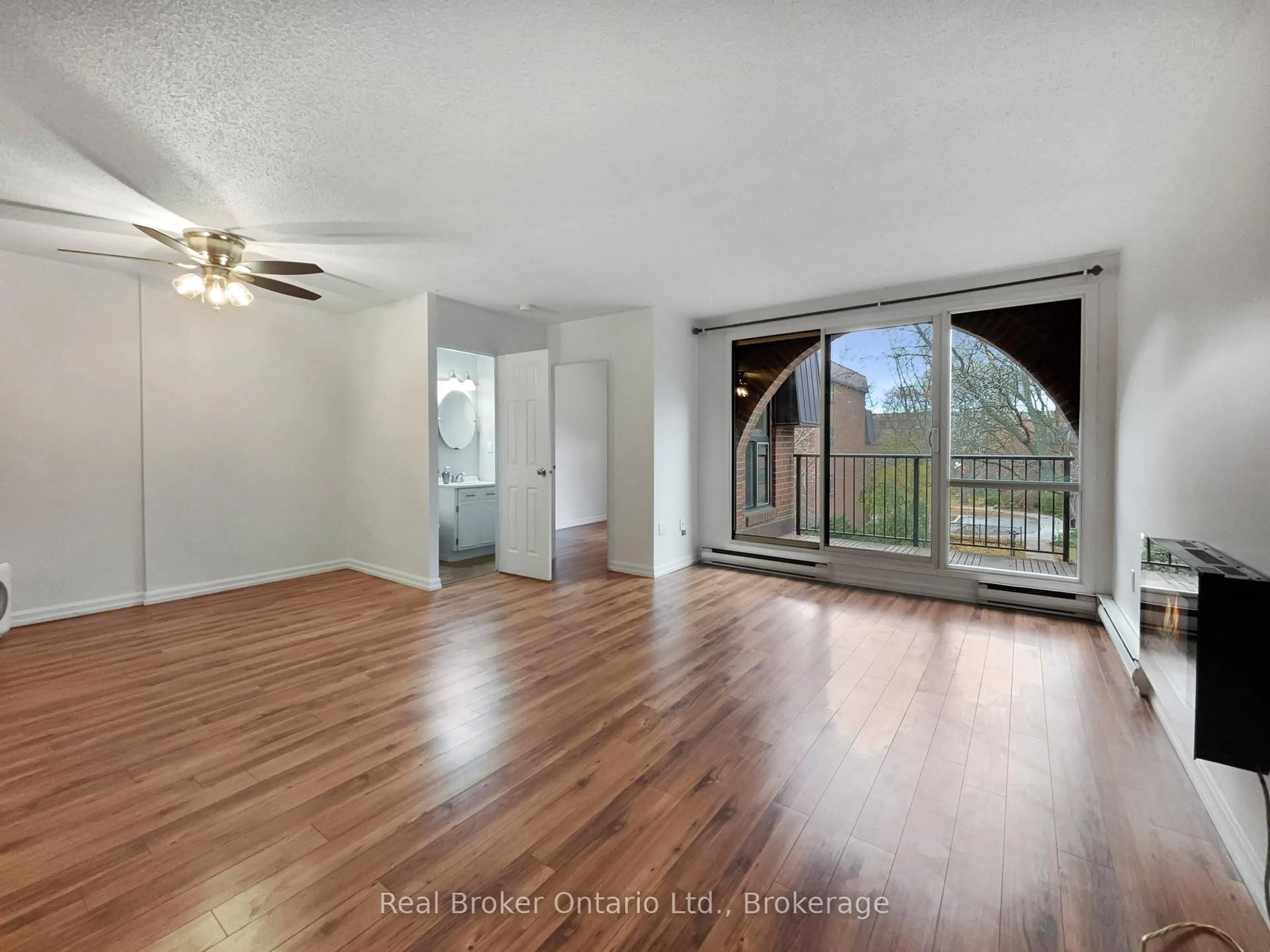 A pic of a room for 36 Hayhurst Rd #363, Brantford Ontario N3R 6Y9