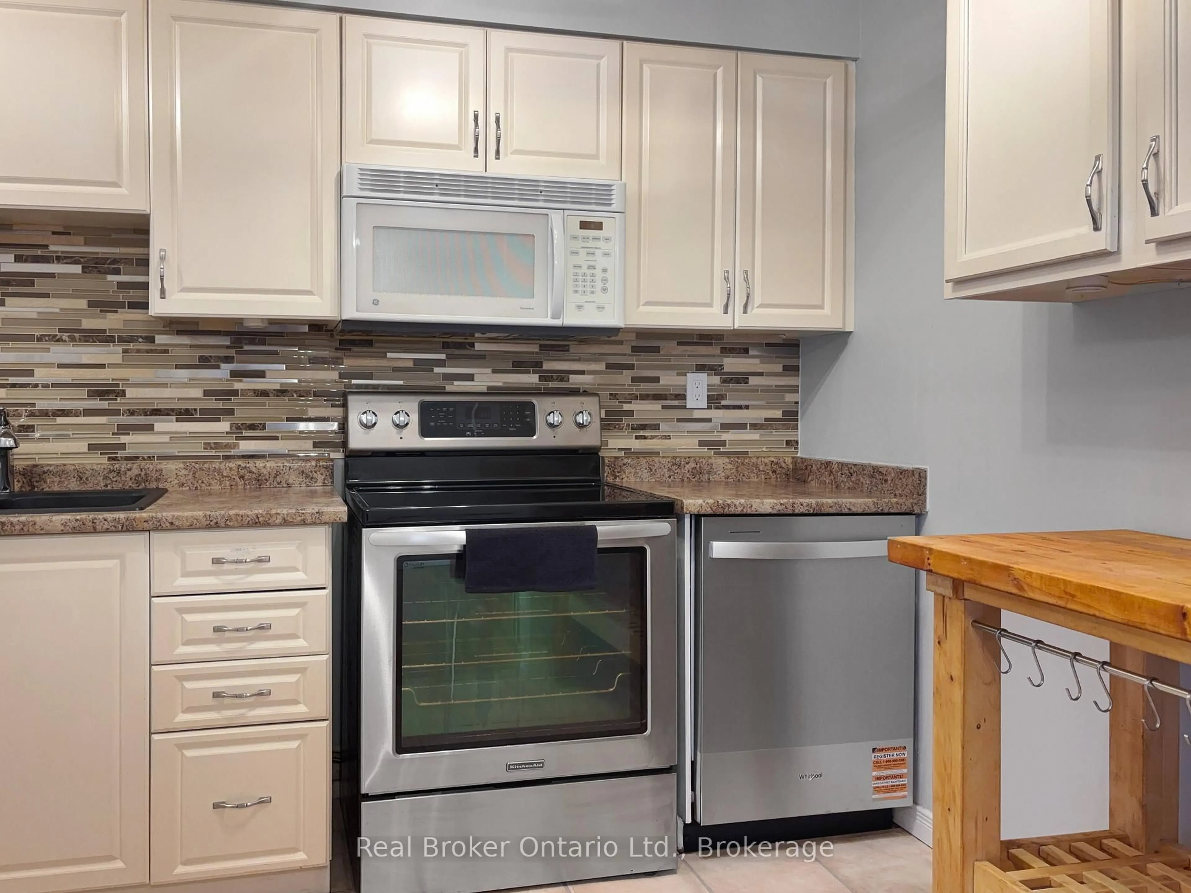 Standard kitchen, ceramic/tile floor for 36 Hayhurst Rd #363, Brantford Ontario N3R 6Y9