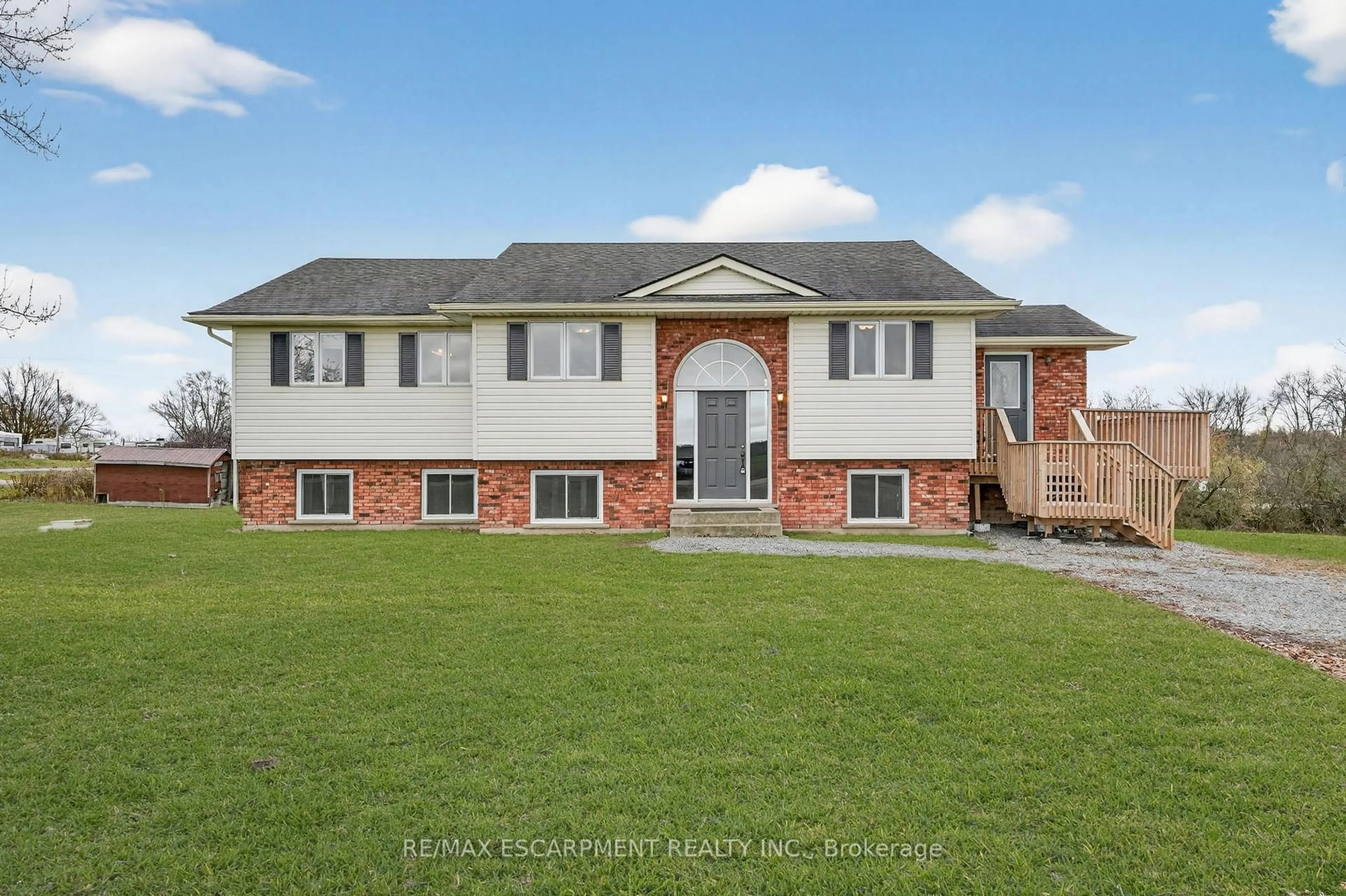 Home with brick exterior material, unknown for 713 Haldimand Rd 17, Haldimand Ontario N1A 2W4