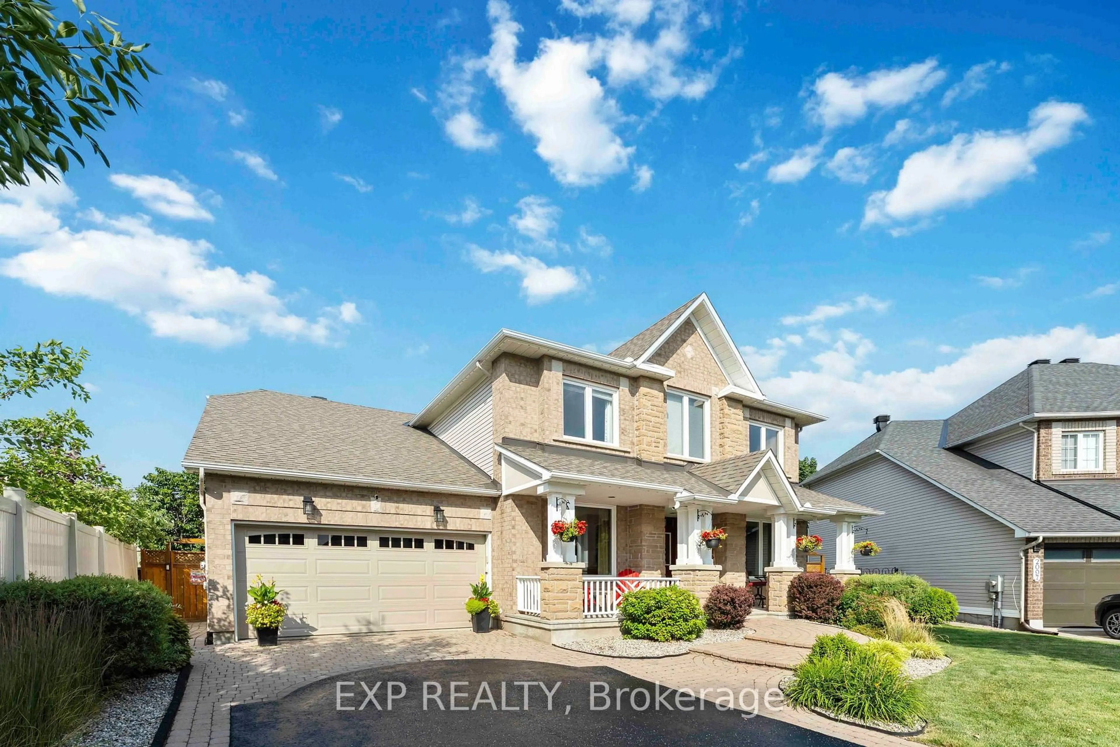 Unknown for 2095 Avebury Dr, Ottawa Ontario K4A 4G2