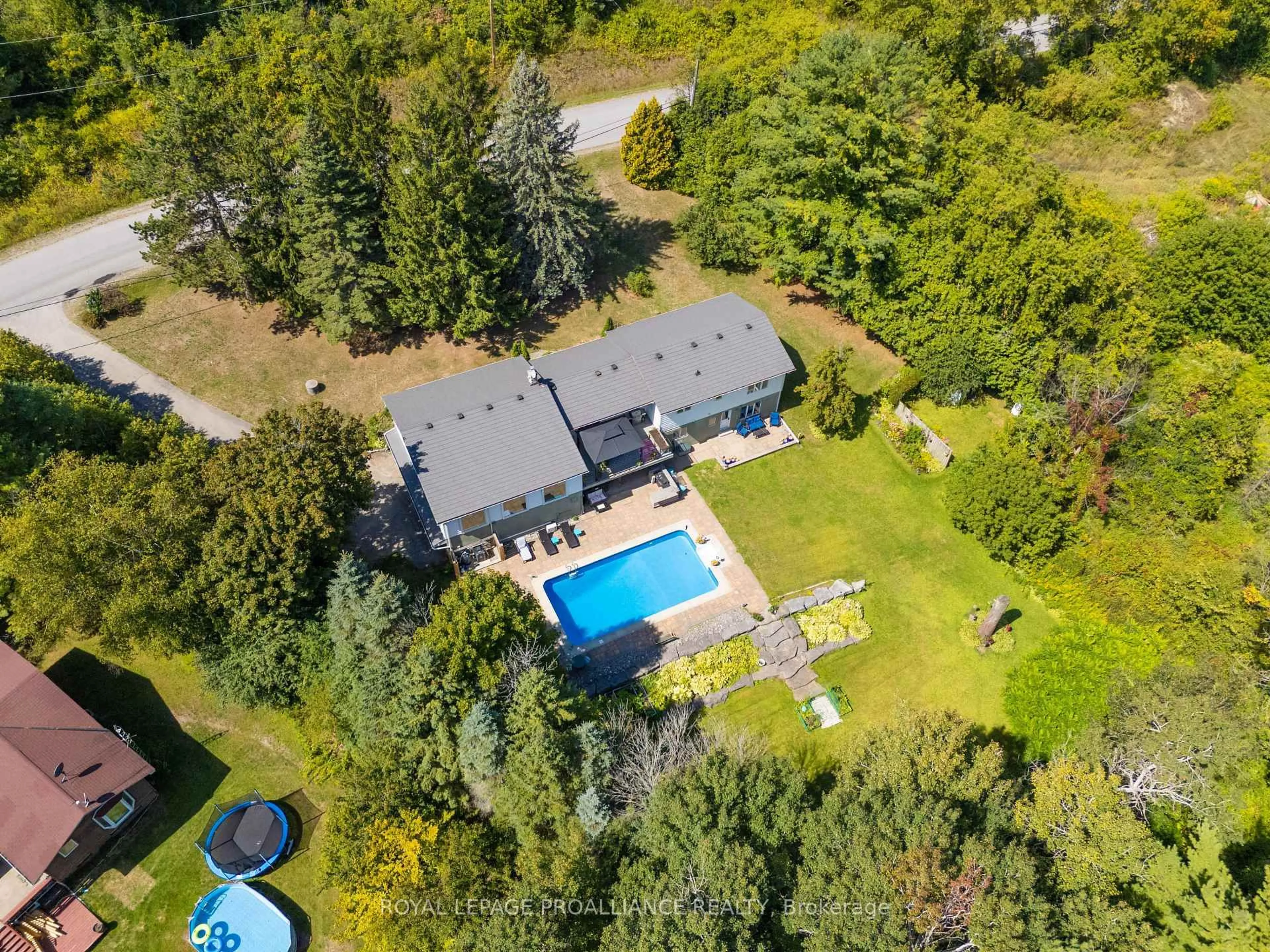 A pic from outside/outdoor area/front of a property/back of a property/a pic from drone, water/lake/river/ocean view for 2331 Division St, Cobourg Ontario K9A 0T9