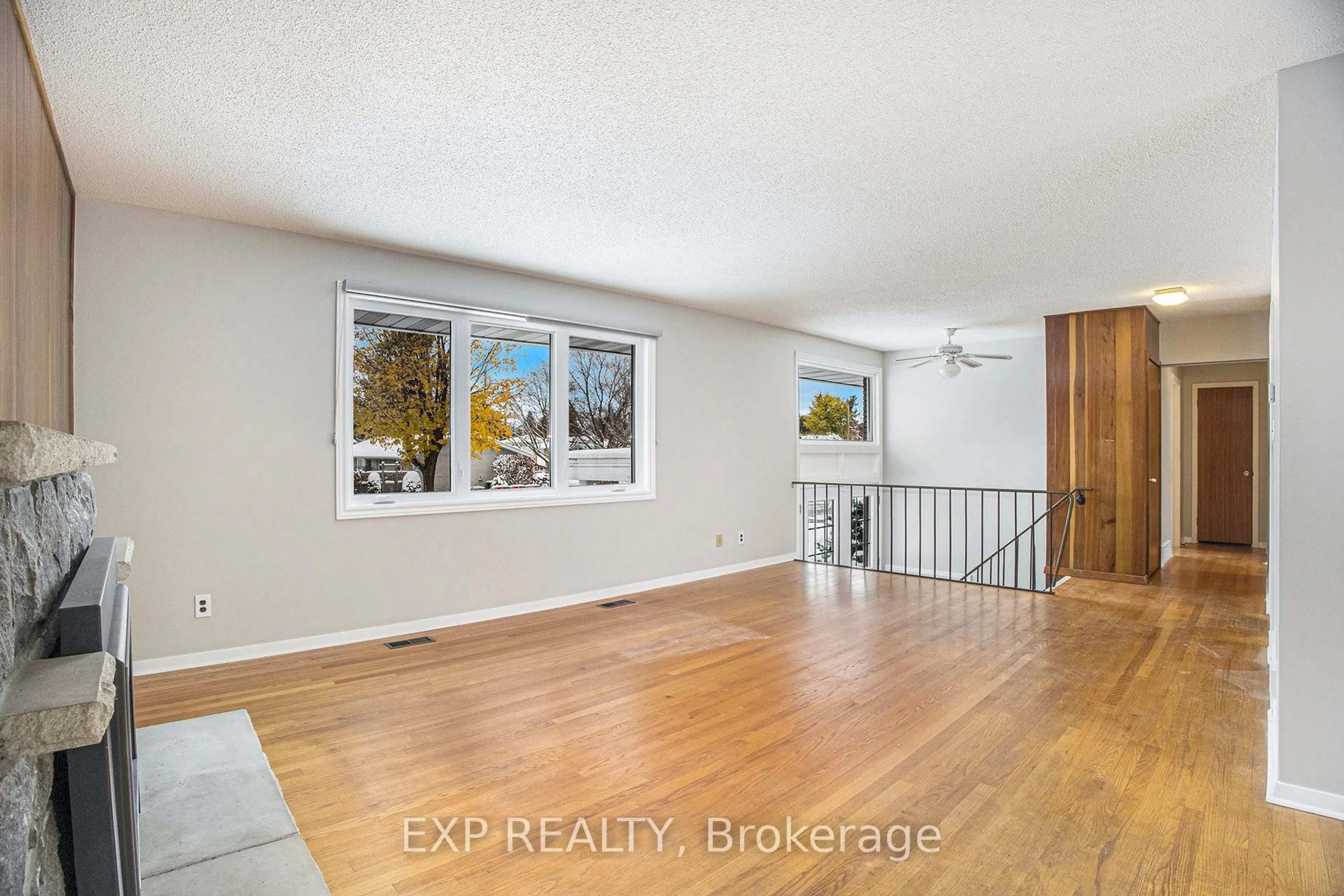 A pic of a room for 2997 Linton Rd, Ottawa Ontario K1V 8H1