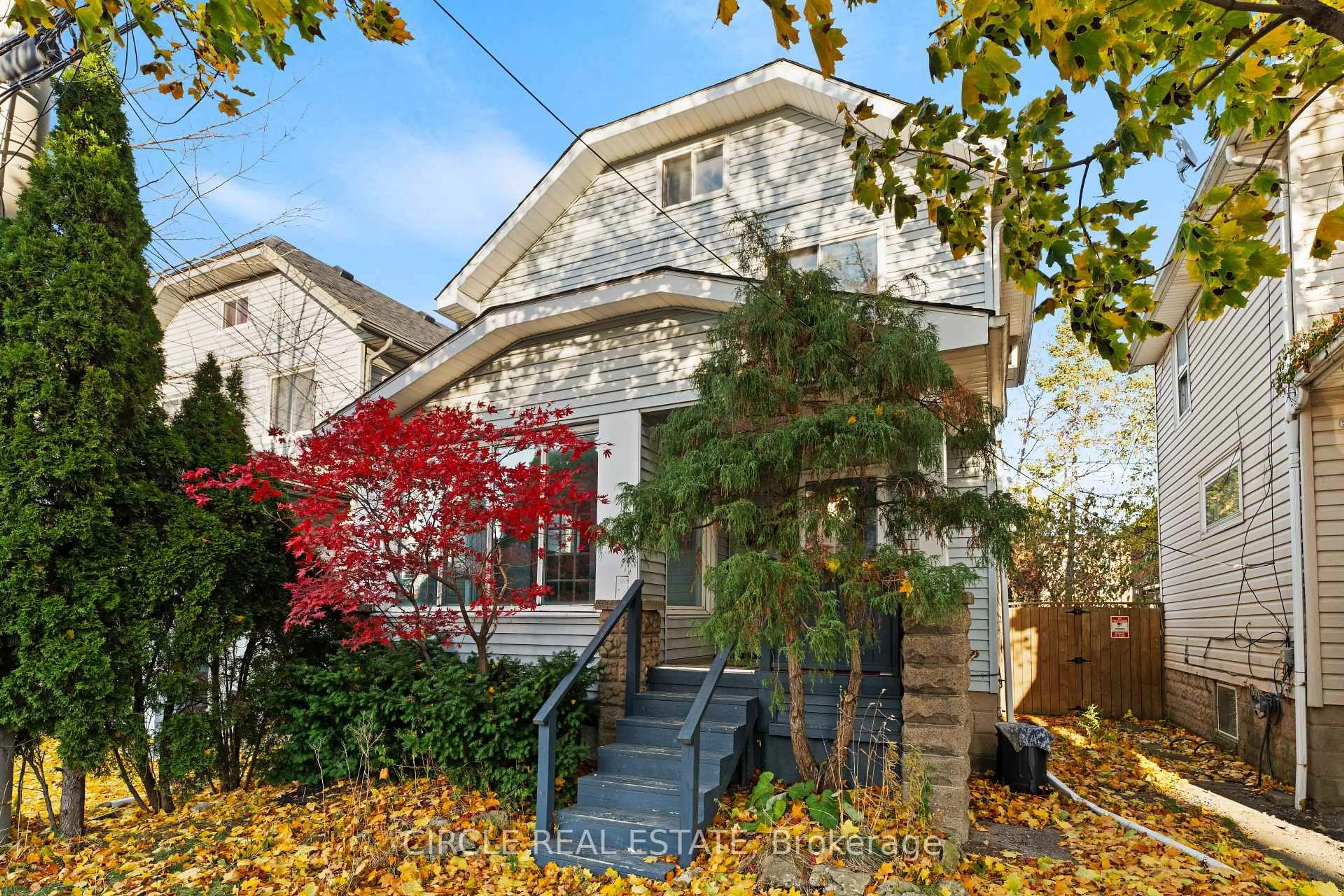 Home with brick exterior material, street for 1374 Pelissier St, Windsor Ontario N8X 1M5