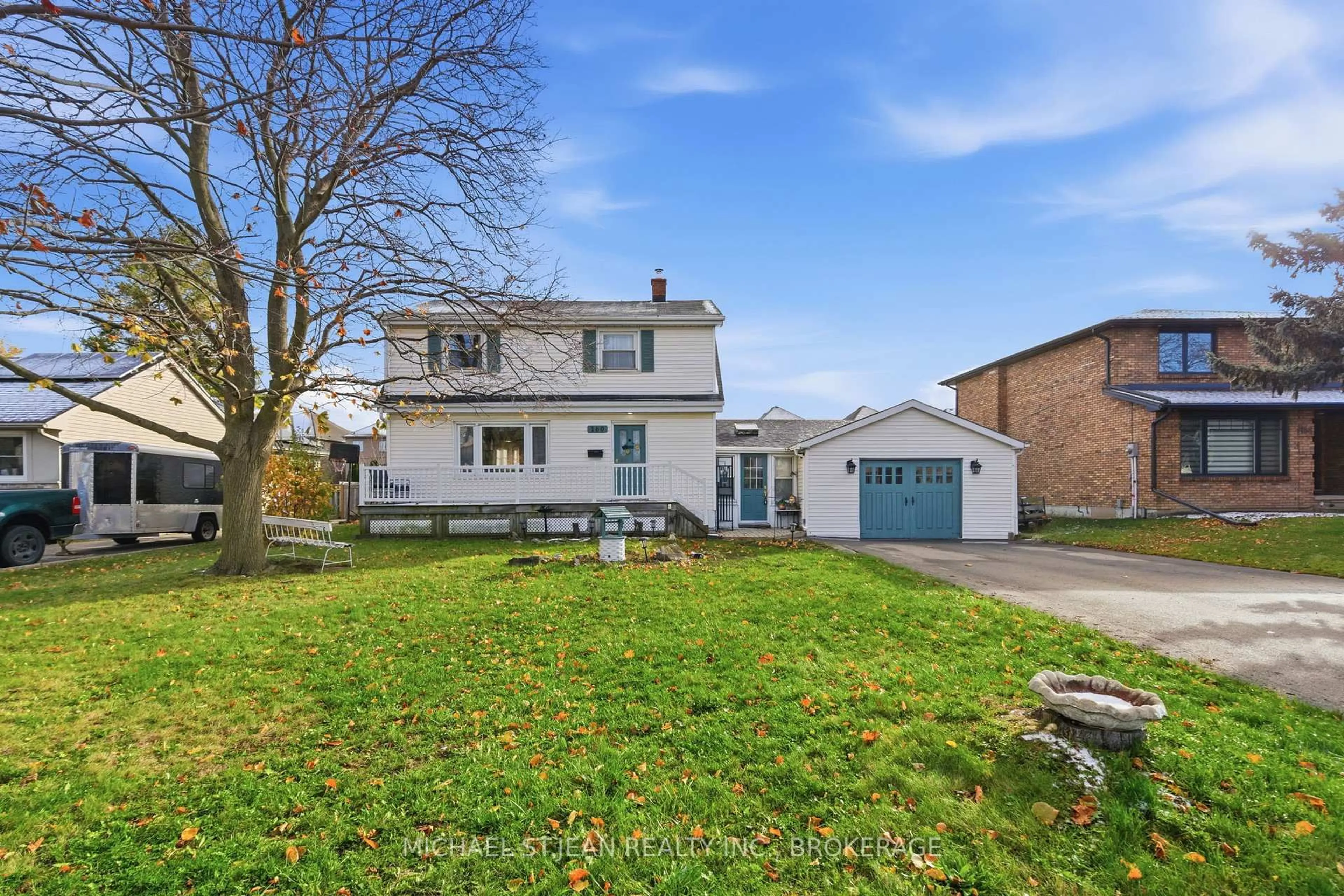 A pic from outside/outdoor area/front of a property/back of a property/a pic from drone, street for 160 First Rd, Hamilton Ontario L8J 2R4