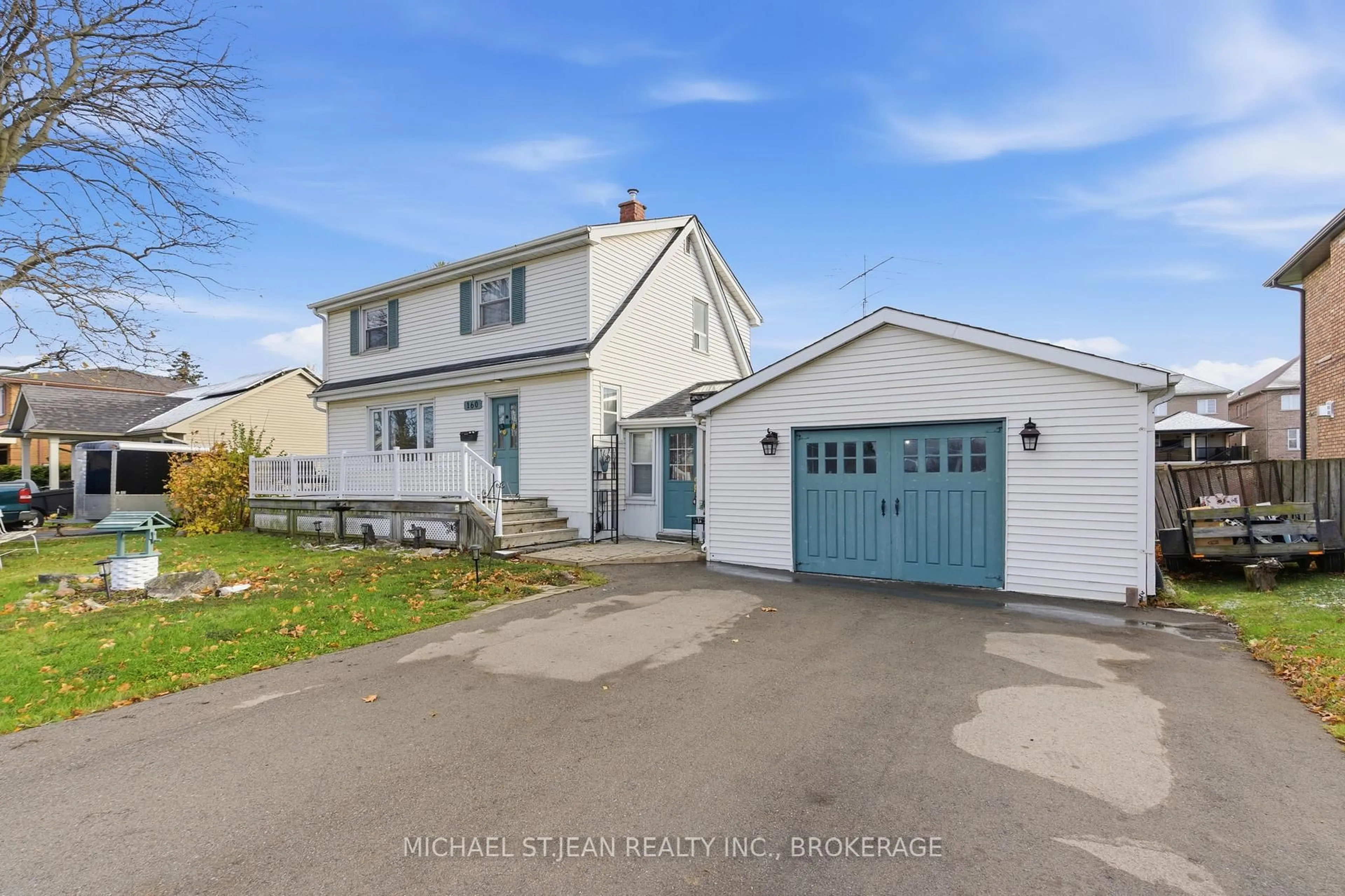 A pic from outside/outdoor area/front of a property/back of a property/a pic from drone, street for 160 First Rd, Hamilton Ontario L8J 2R4