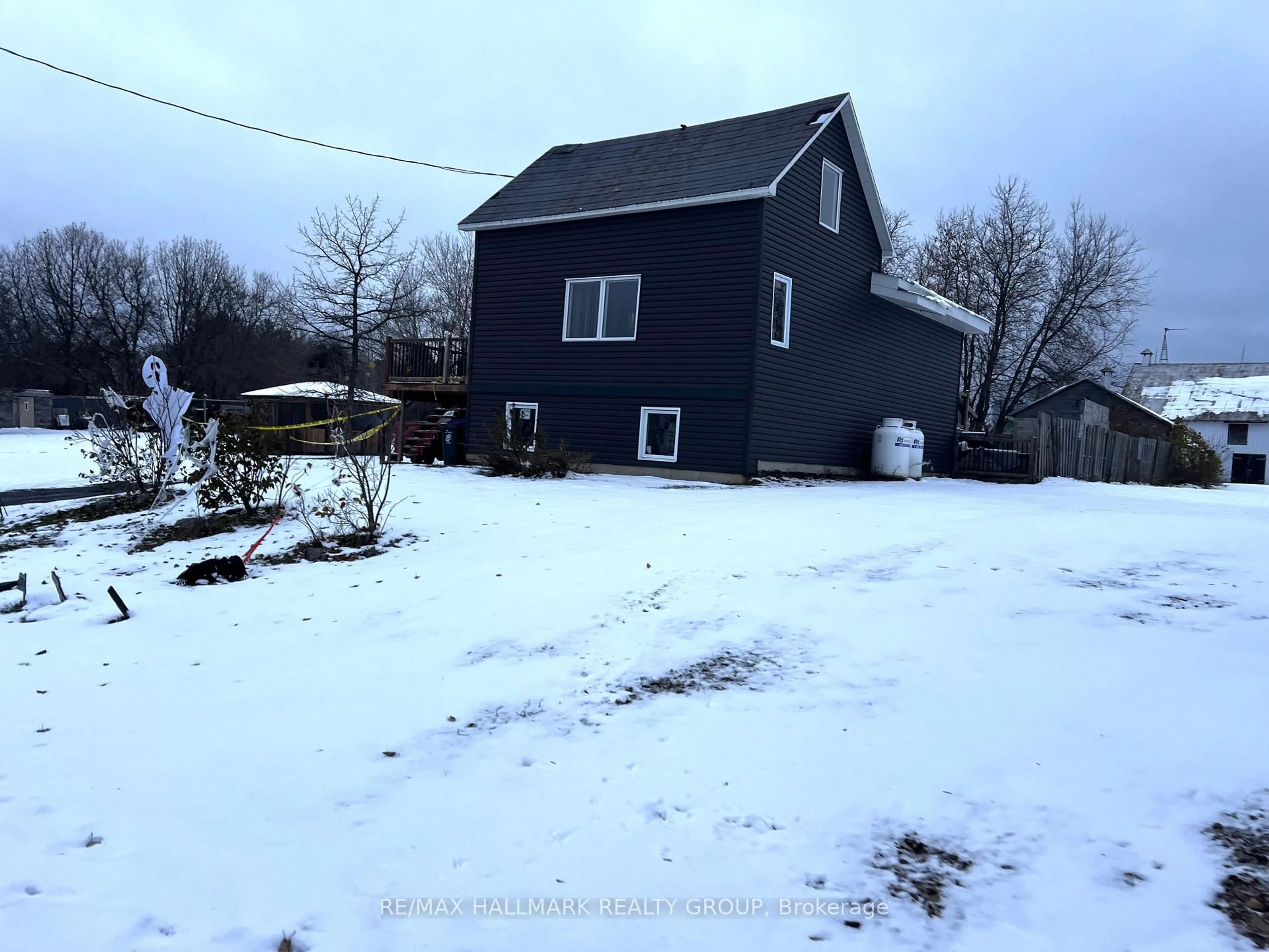A pic from outside/outdoor area/front of a property/back of a property/a pic from drone, street for 2121 Con10 Concession, Alfred and Plantagenet Ontario K0B 1C0