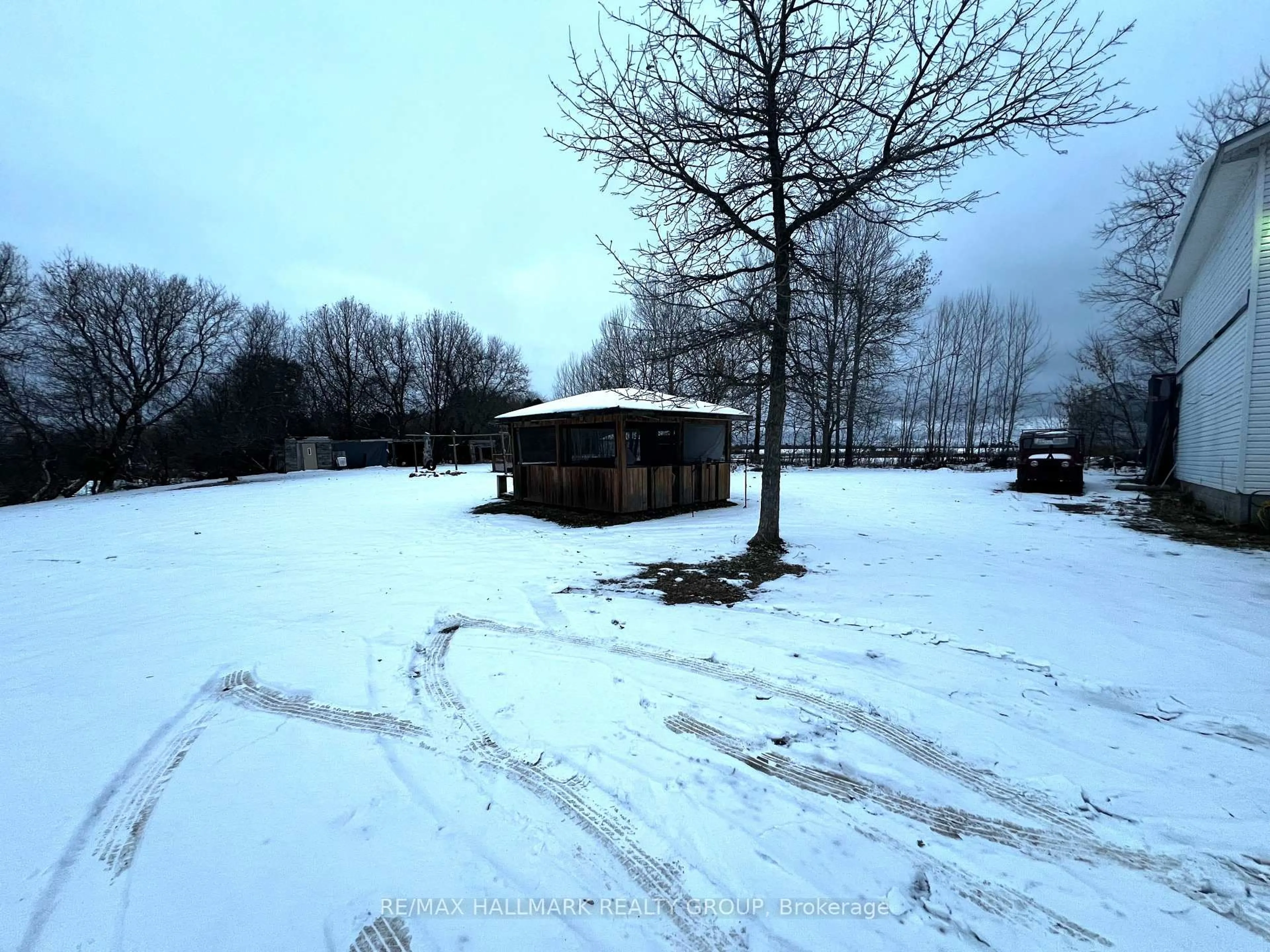 Shed for 2121 Con10 Concession, Alfred and Plantagenet Ontario K0B 1C0