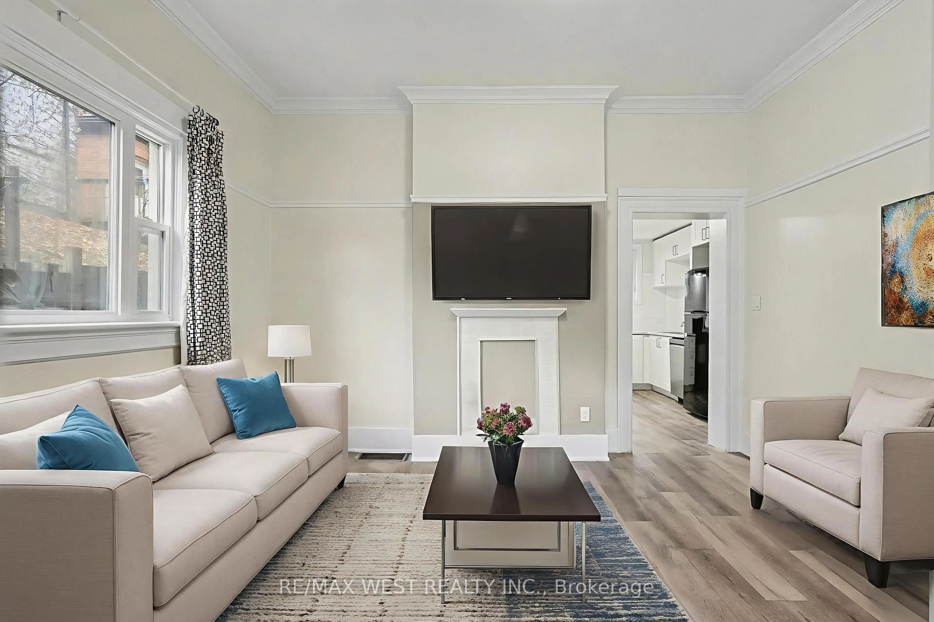 Living room with furniture, unknown for 287 Hunter St, Hamilton Ontario L8N 1N5