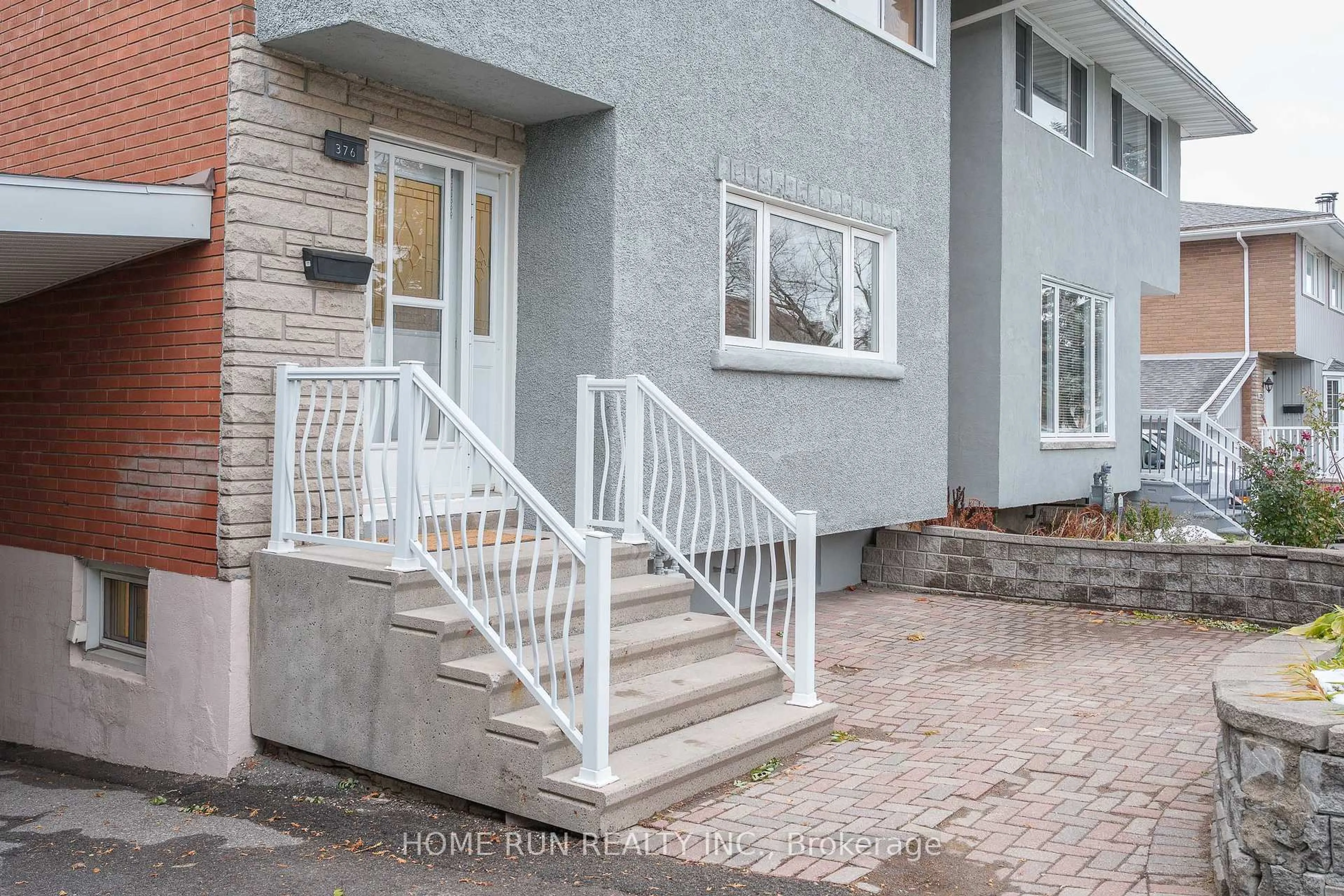 Unknown for 376 Britannia Rd, Ottawa Ontario K2B 5X8