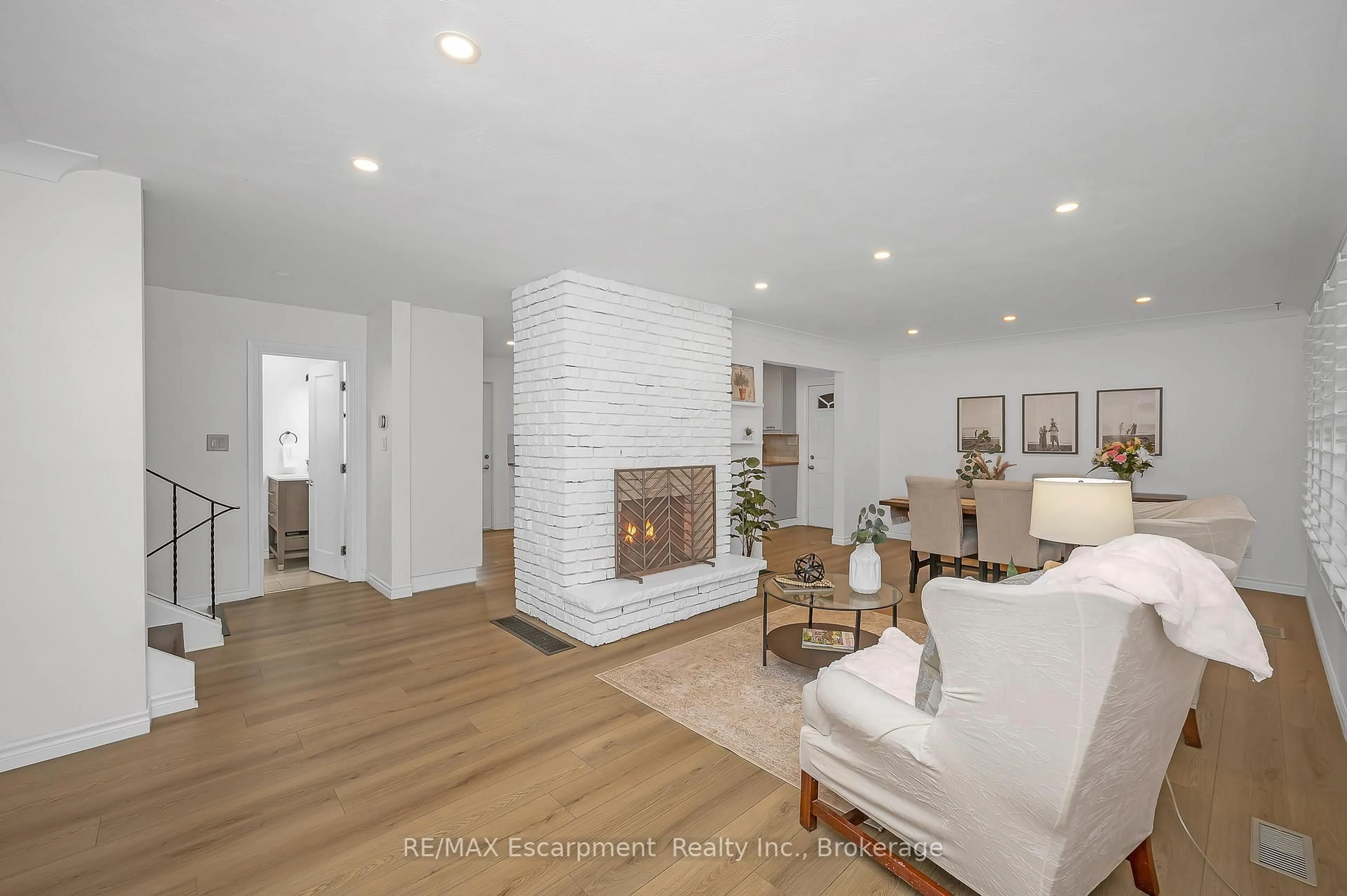 Living room with furniture, unknown for 15 Harvest Lane, Brantford Ontario N3R 5R3