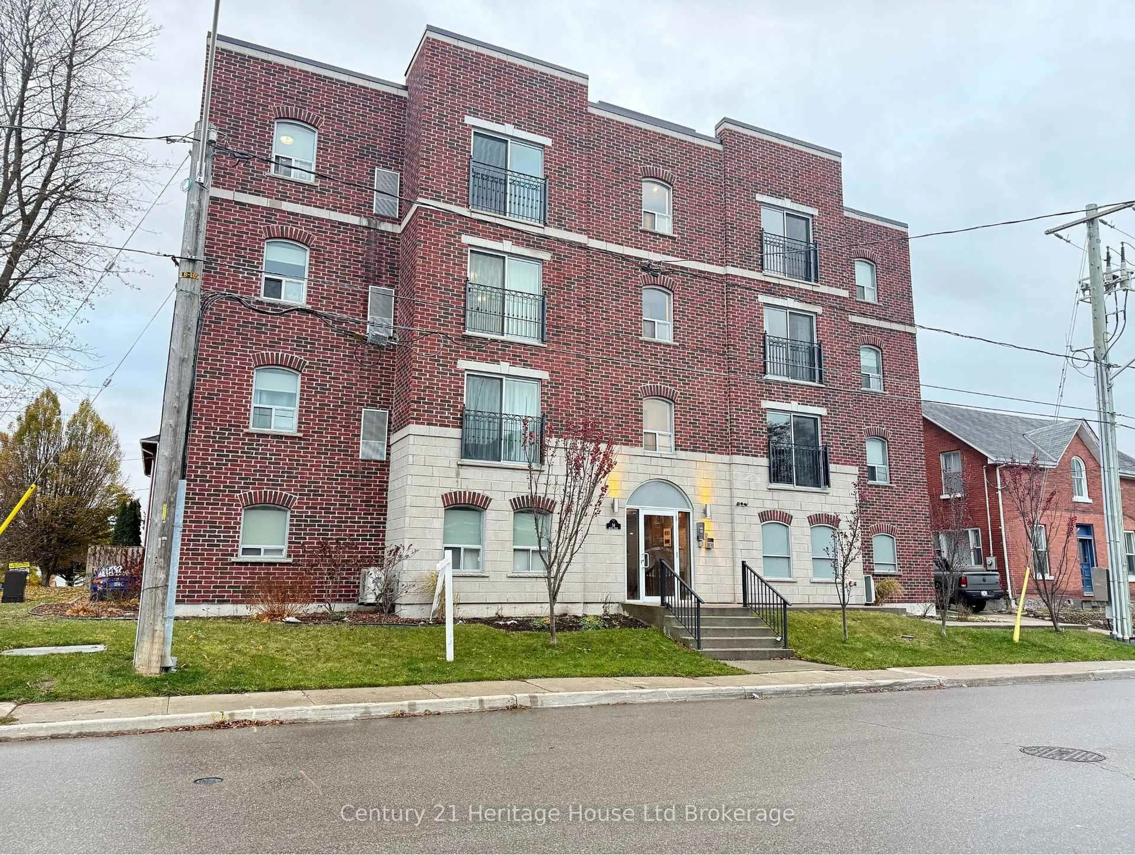 Unknown for 34 Brock St #303, Woodstock Ontario N4S 3B5