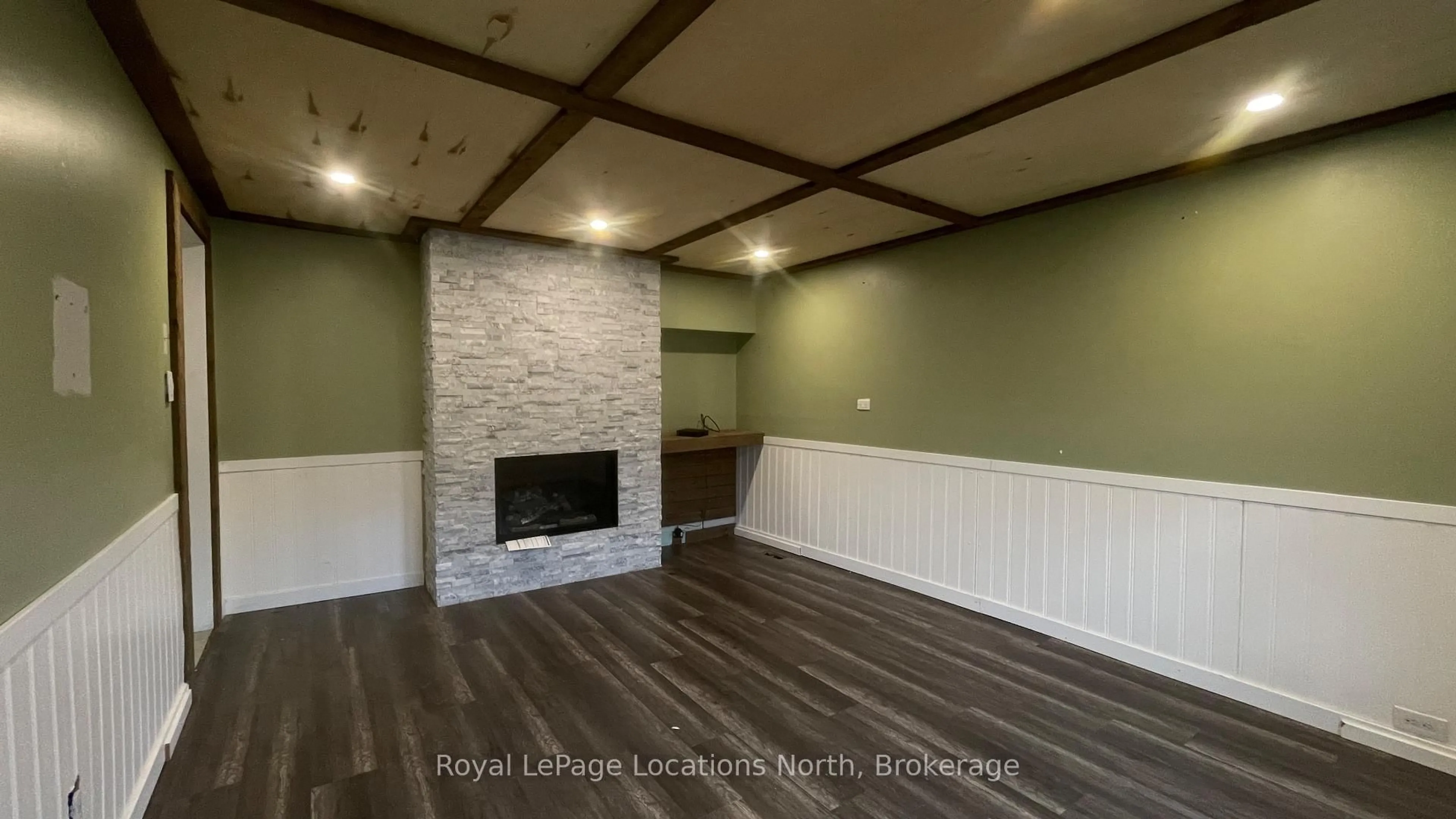 Unknown for 72 Sykes St, Meaford Ontario N4L 1E3