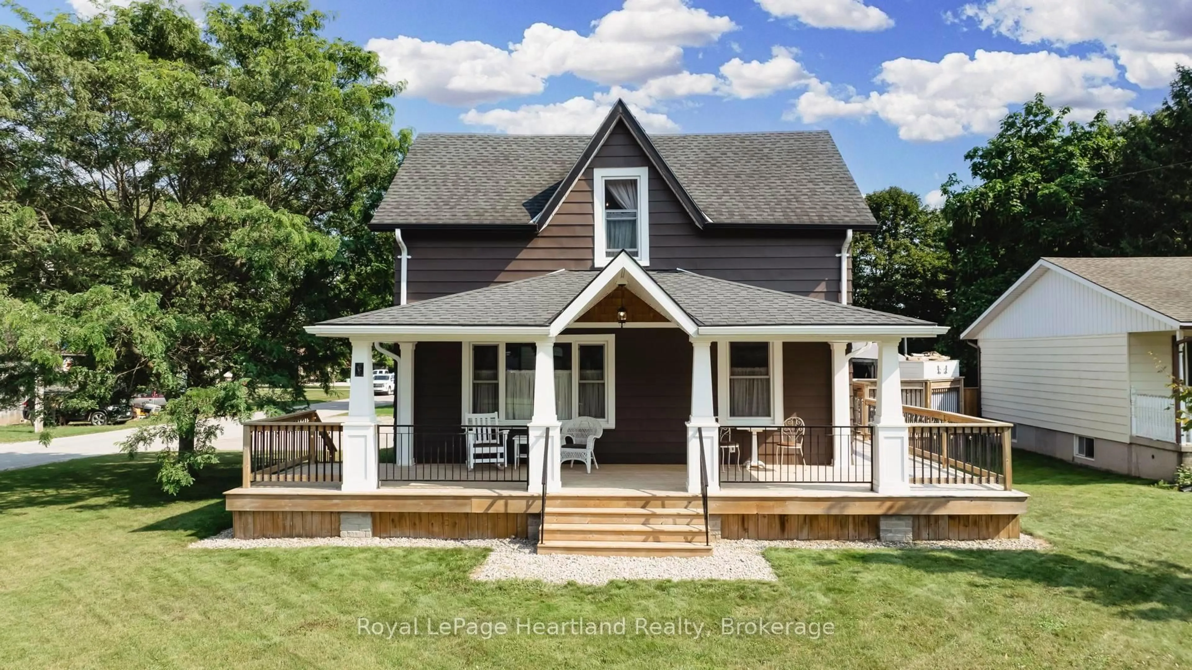 Home with vinyl exterior material, street for 273 Hamilton St, North Huron Ontario N0M 1H0