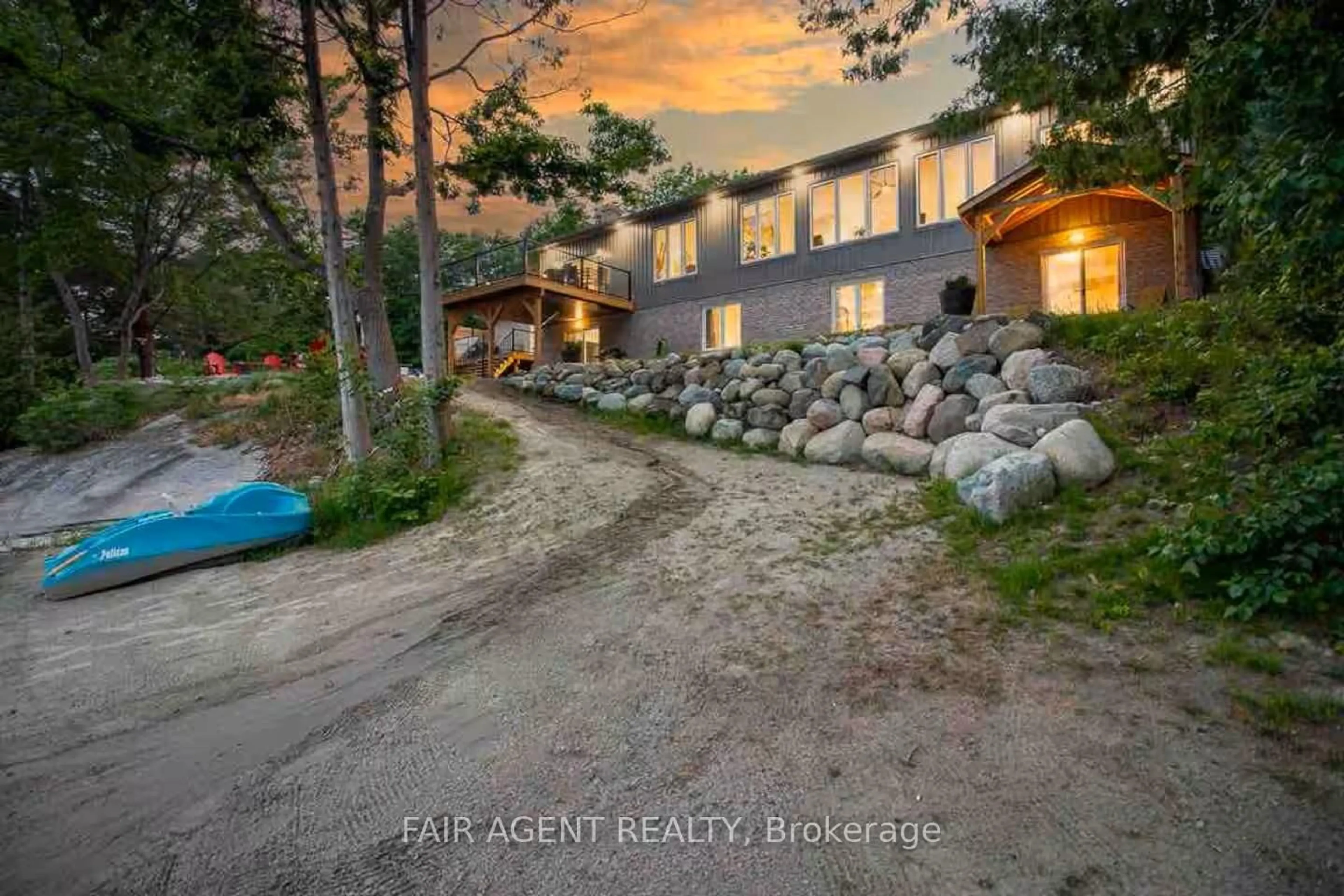A pic from outside/outdoor area/front of a property/back of a property/a pic from drone, unknown for 849 Dry Pine Bay Rd, French River Ontario P0M 1A0