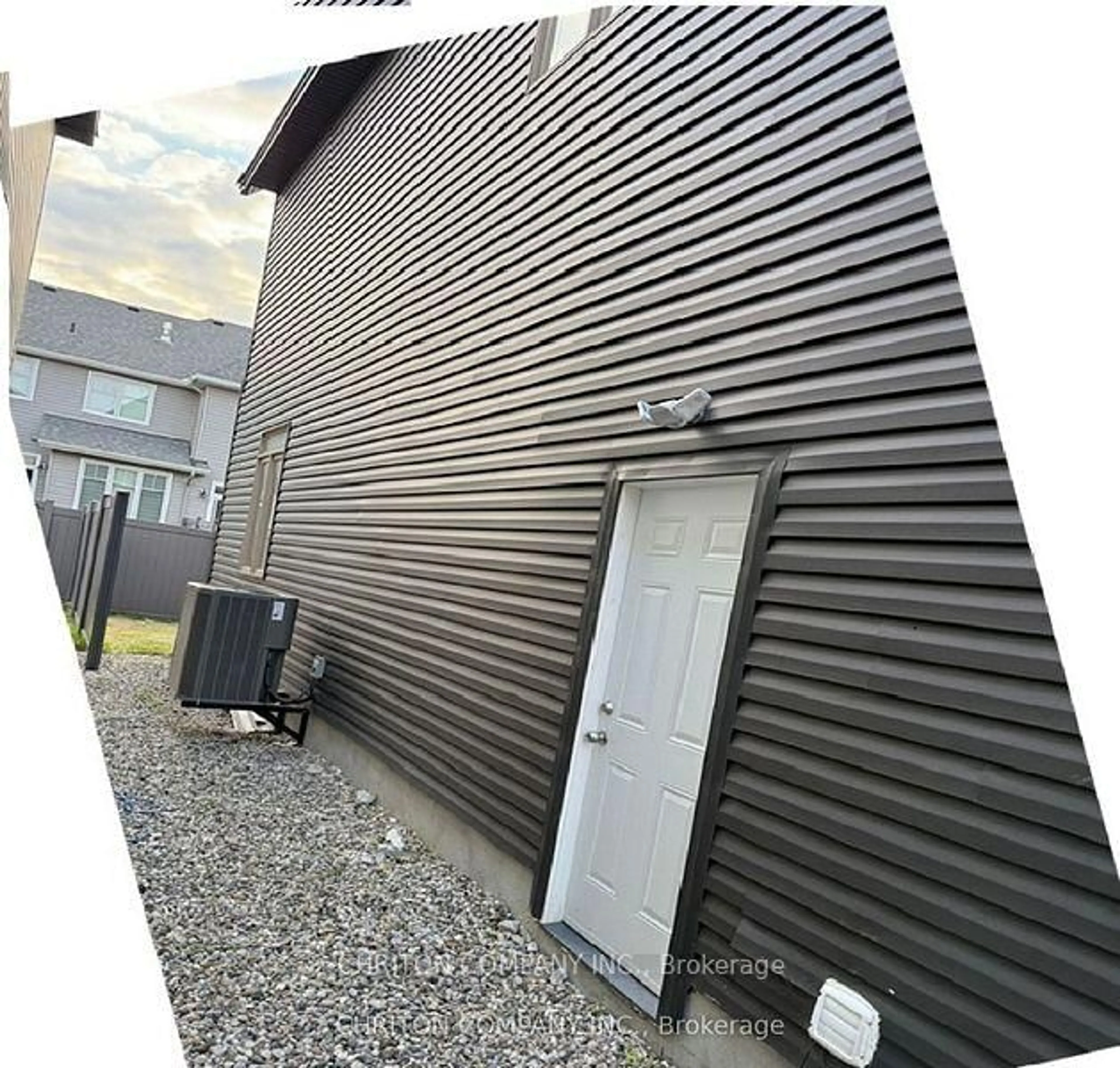 Unknown for 941 BECKTON Hts, Ottawa Ontario K2S 2X5