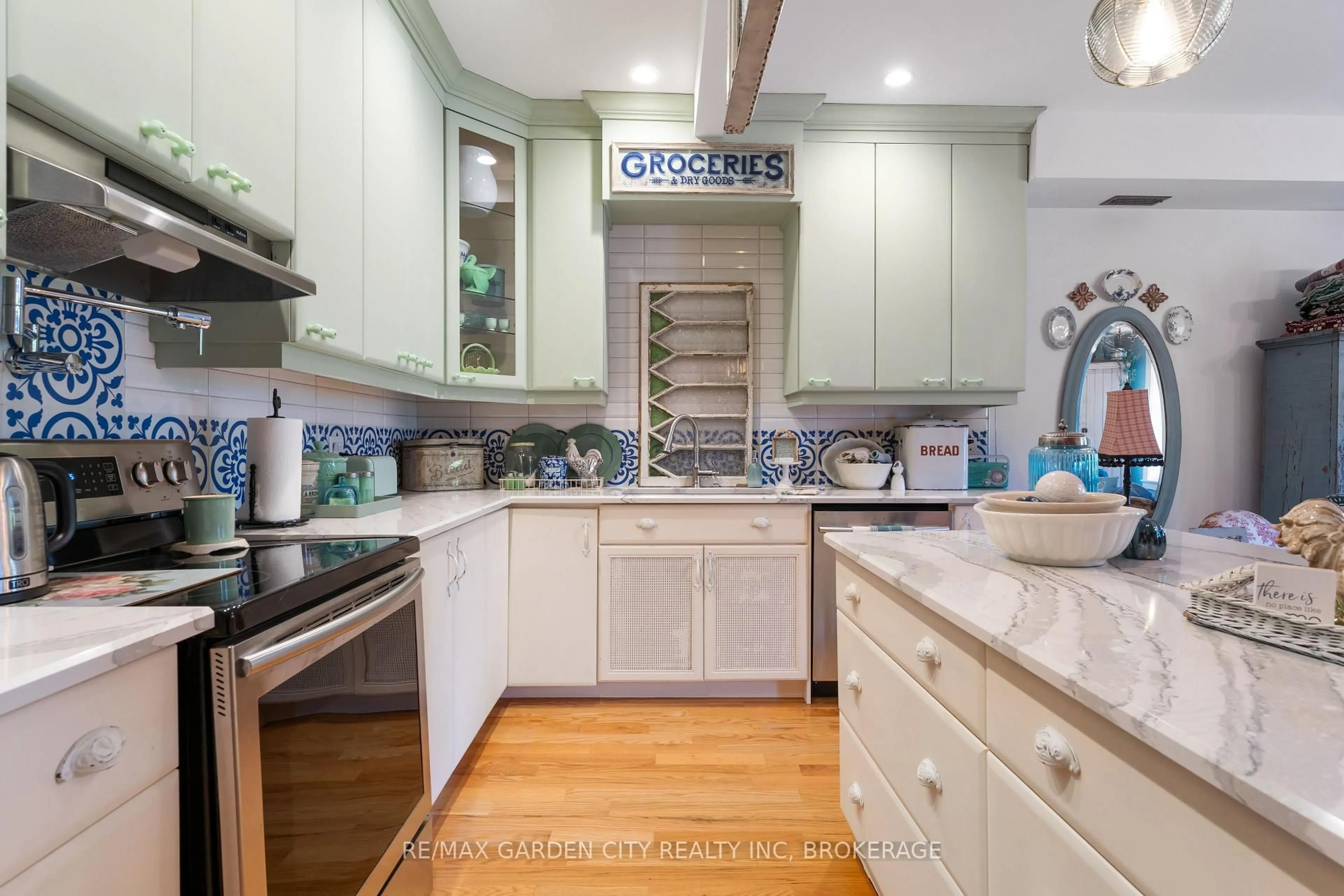 Open concept kitchen, ceramic/tile floor for 3710 MAIN St #201, Niagara Falls Ontario L2G 6B1