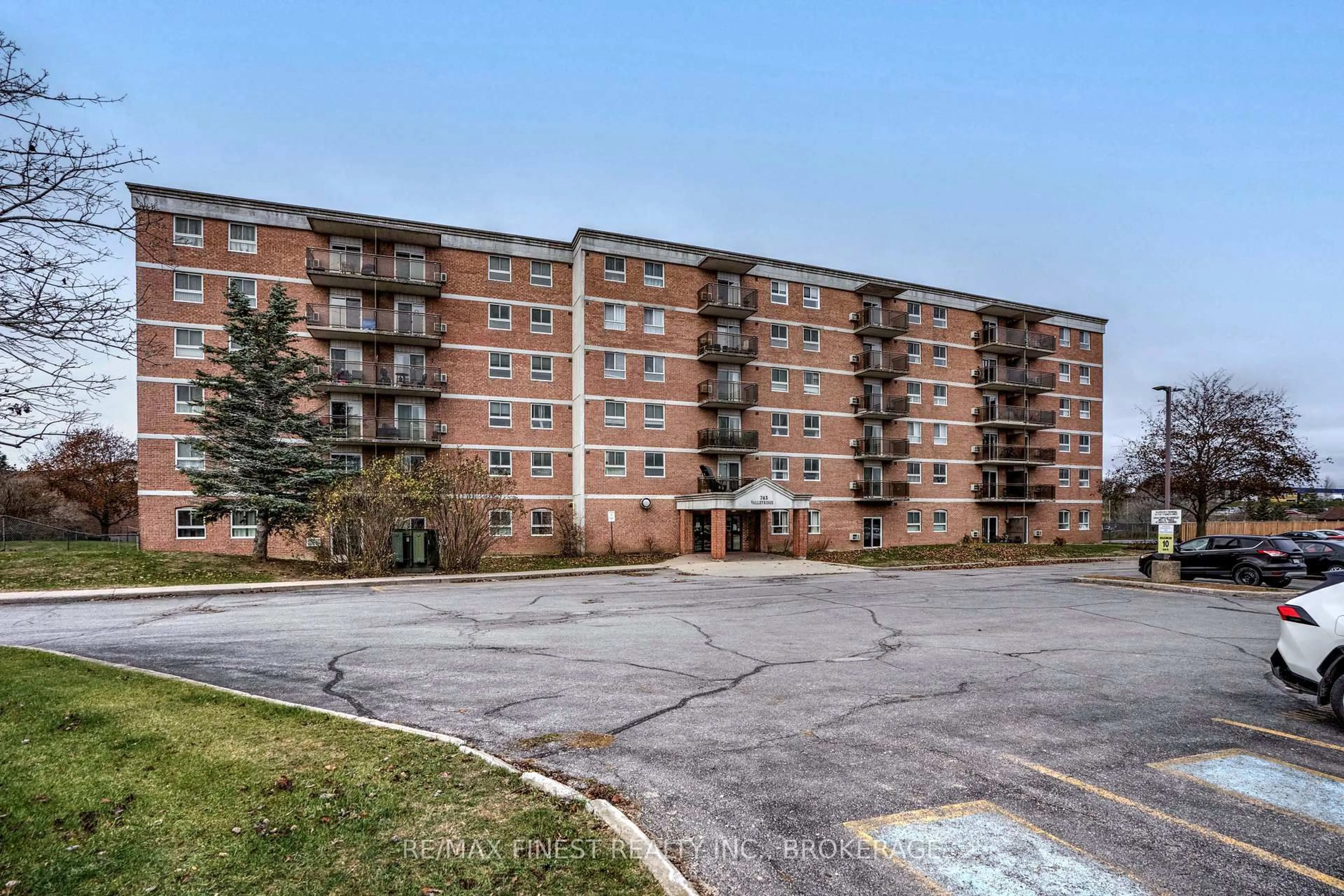 A pic from outside/outdoor area/front of a property/back of a property/a pic from drone, building for 745 Davis Dr #608, Kingston Ontario K7M 8J4