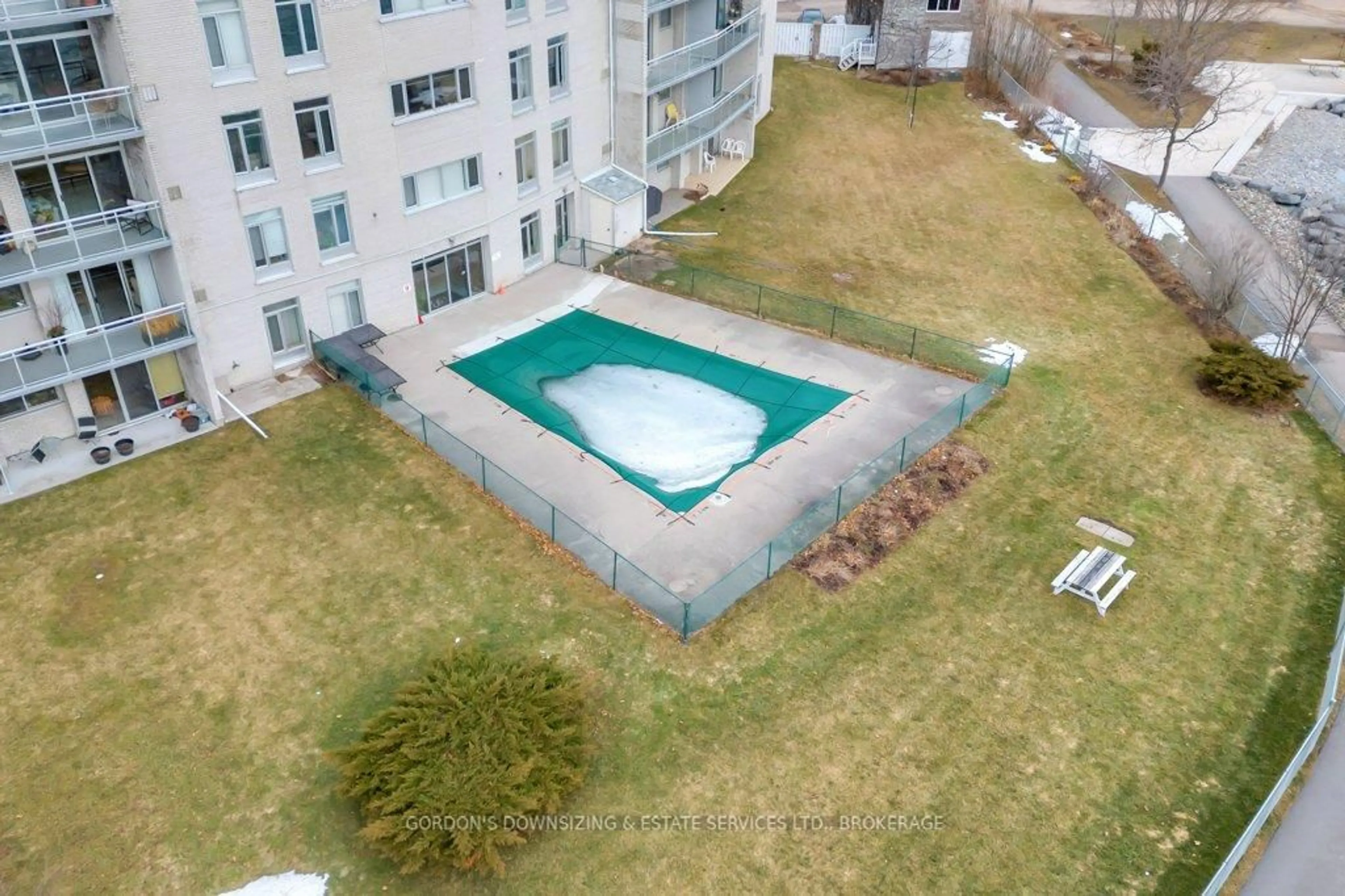 Pool for 1 Mowat Ave #205, Kingston Ontario K7M 1J8