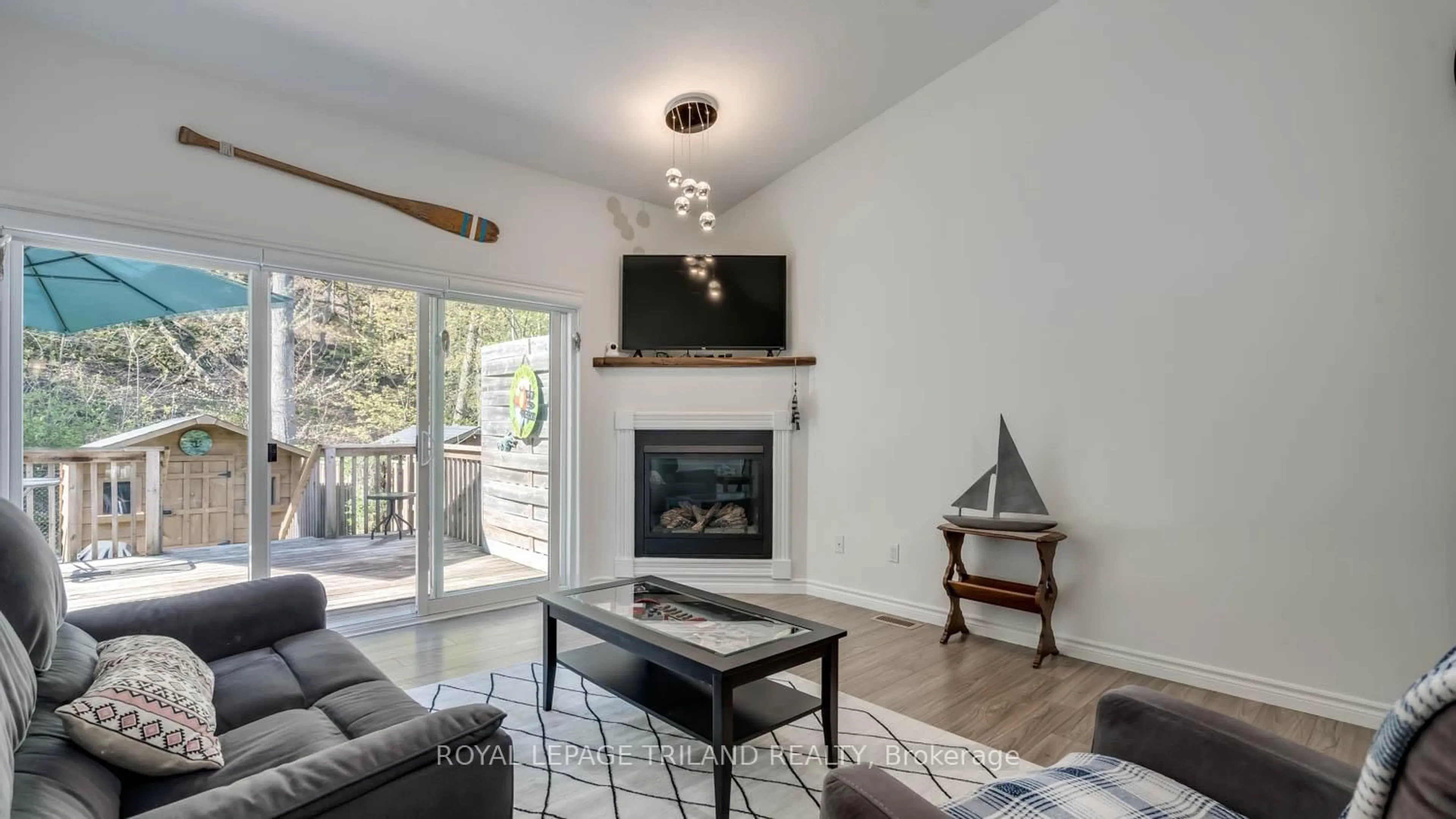 Living room with furniture, unknown for 374 George St, Central Elgin Ontario N5L 1G4