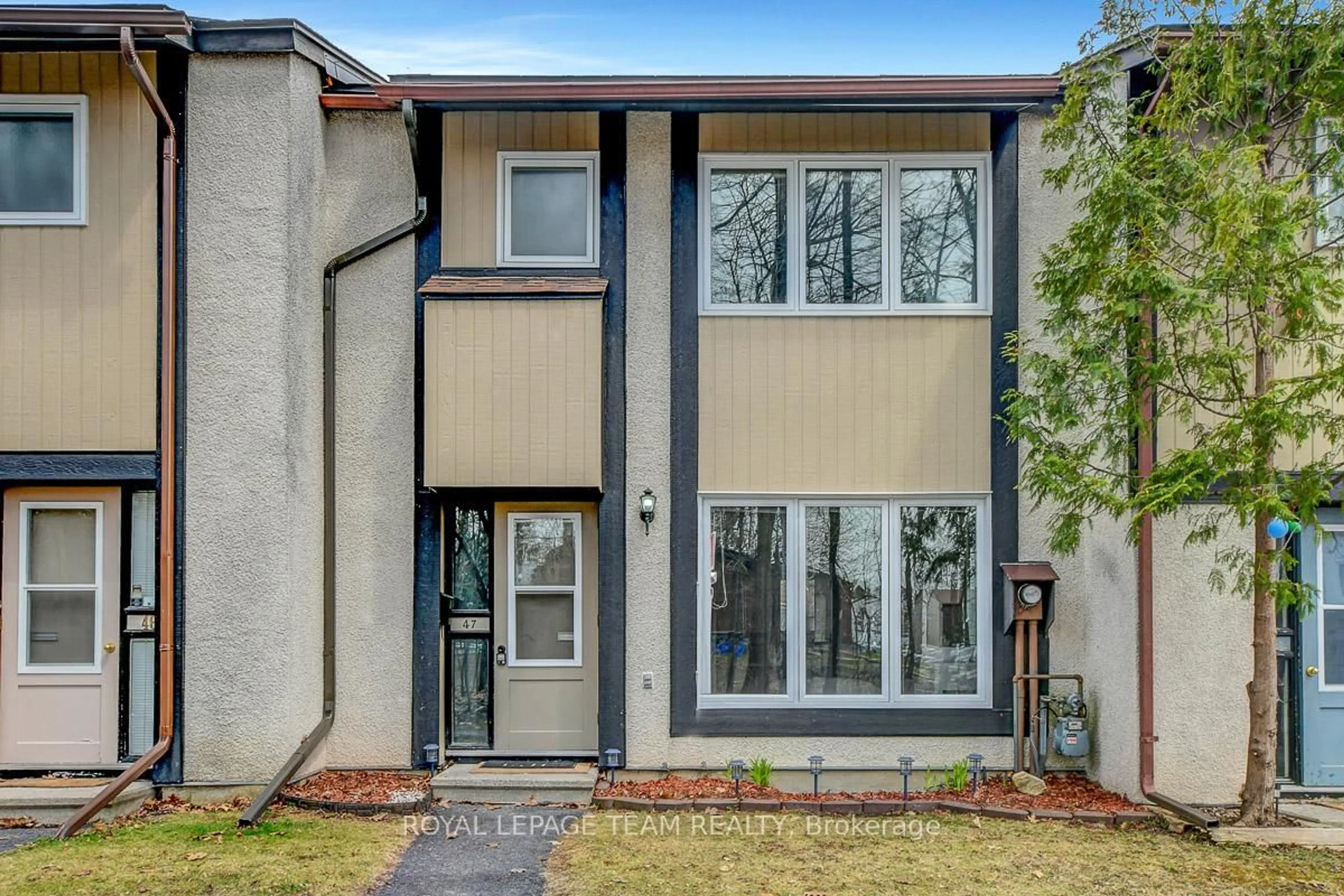 Home with vinyl exterior material, street for 3691 Albion Rd #47, Ottawa Ontario K1T 1P2