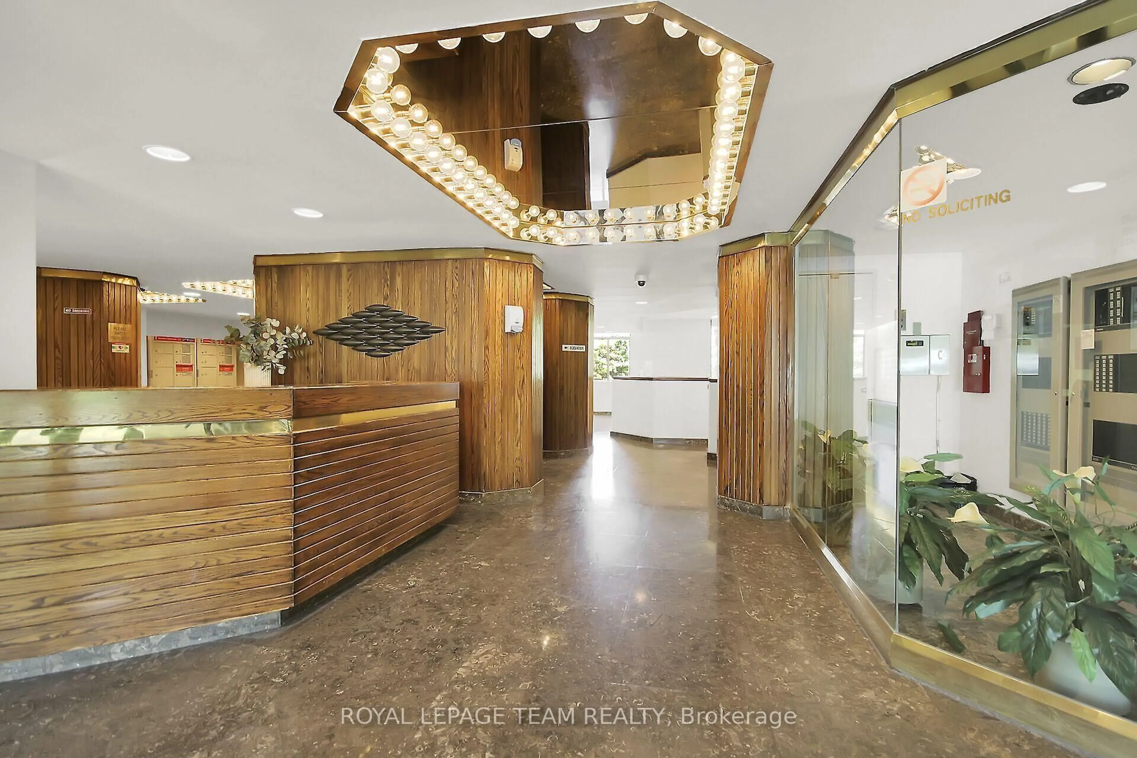 Lobby for 2871 Richmond Rd #1708, Ottawa Ontario K2B 8M5