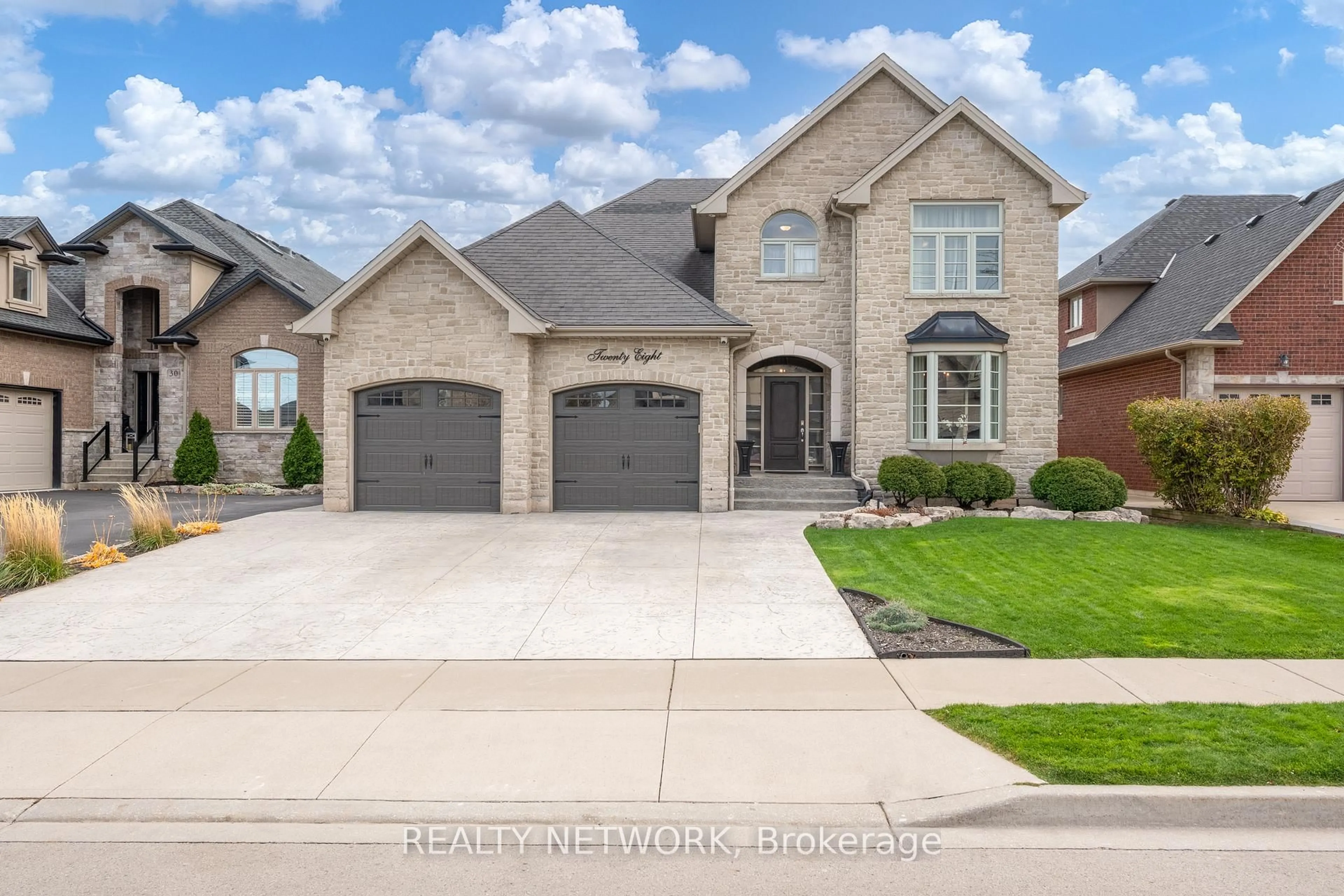 Home with brick exterior material, street for 28 Southmeadow Cres, Hamilton Ontario L8G 3E5
