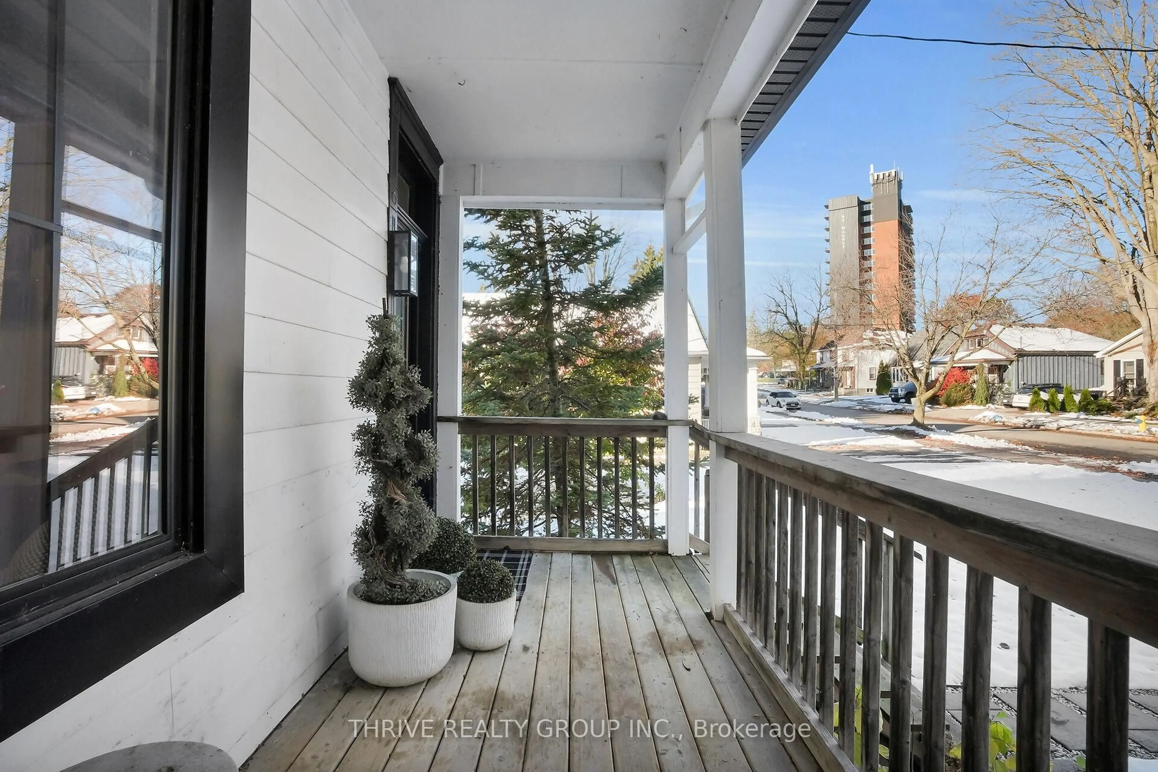 Patio, street for 139 Walnut St, London North Ontario N6H 1A5