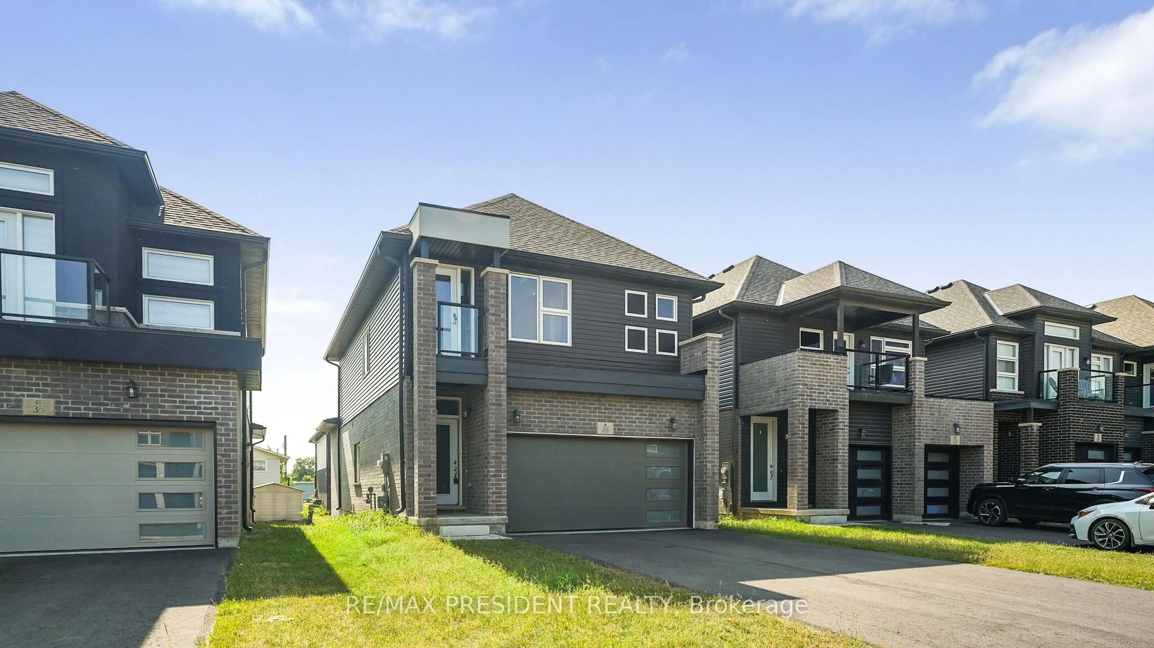 Home with brick exterior material, street for 28 Mclaughlin St, Welland Ontario L3B 0J8