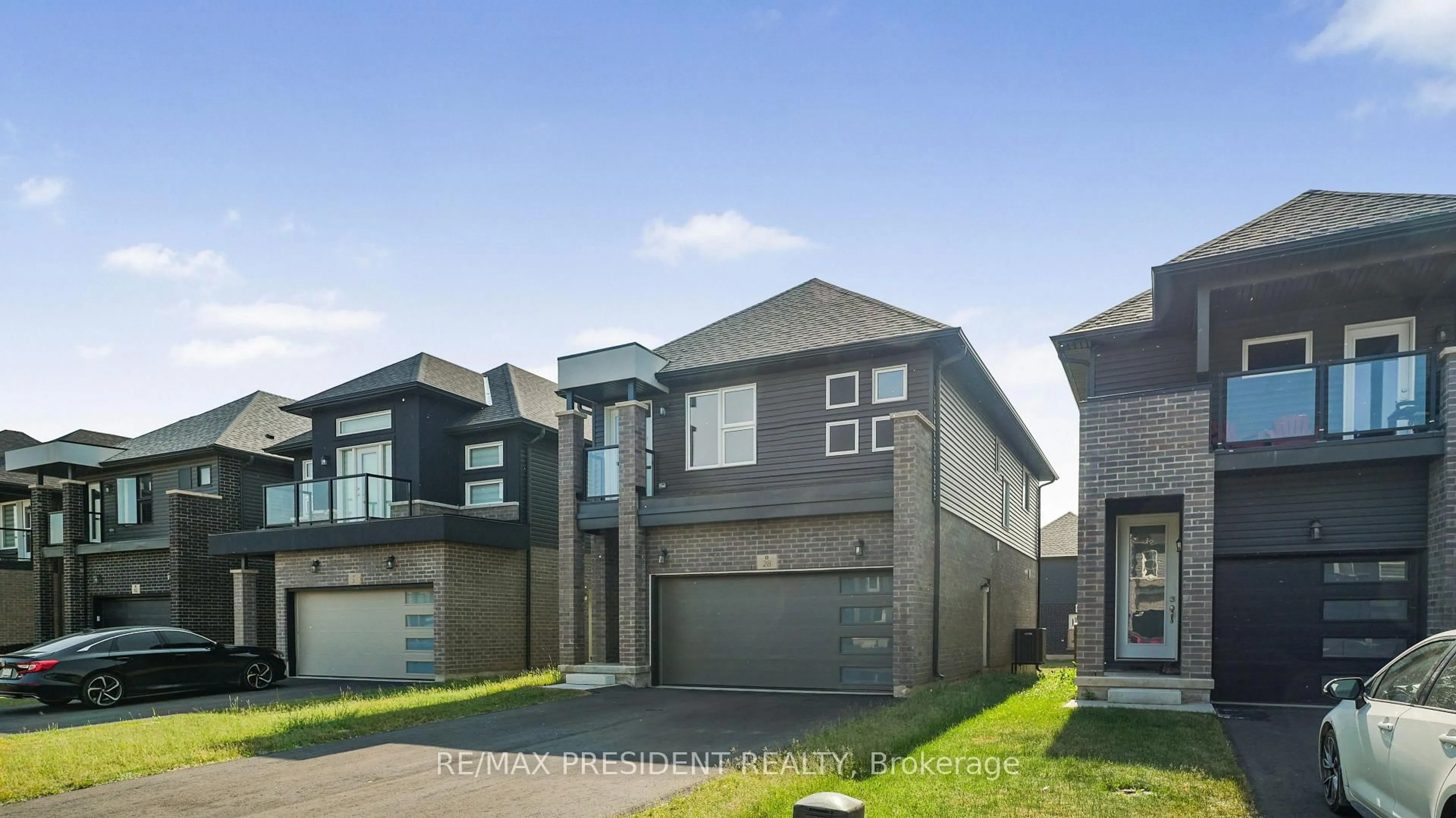 Home with brick exterior material, street for 28 Mclaughlin St, Welland Ontario L3B 0J8