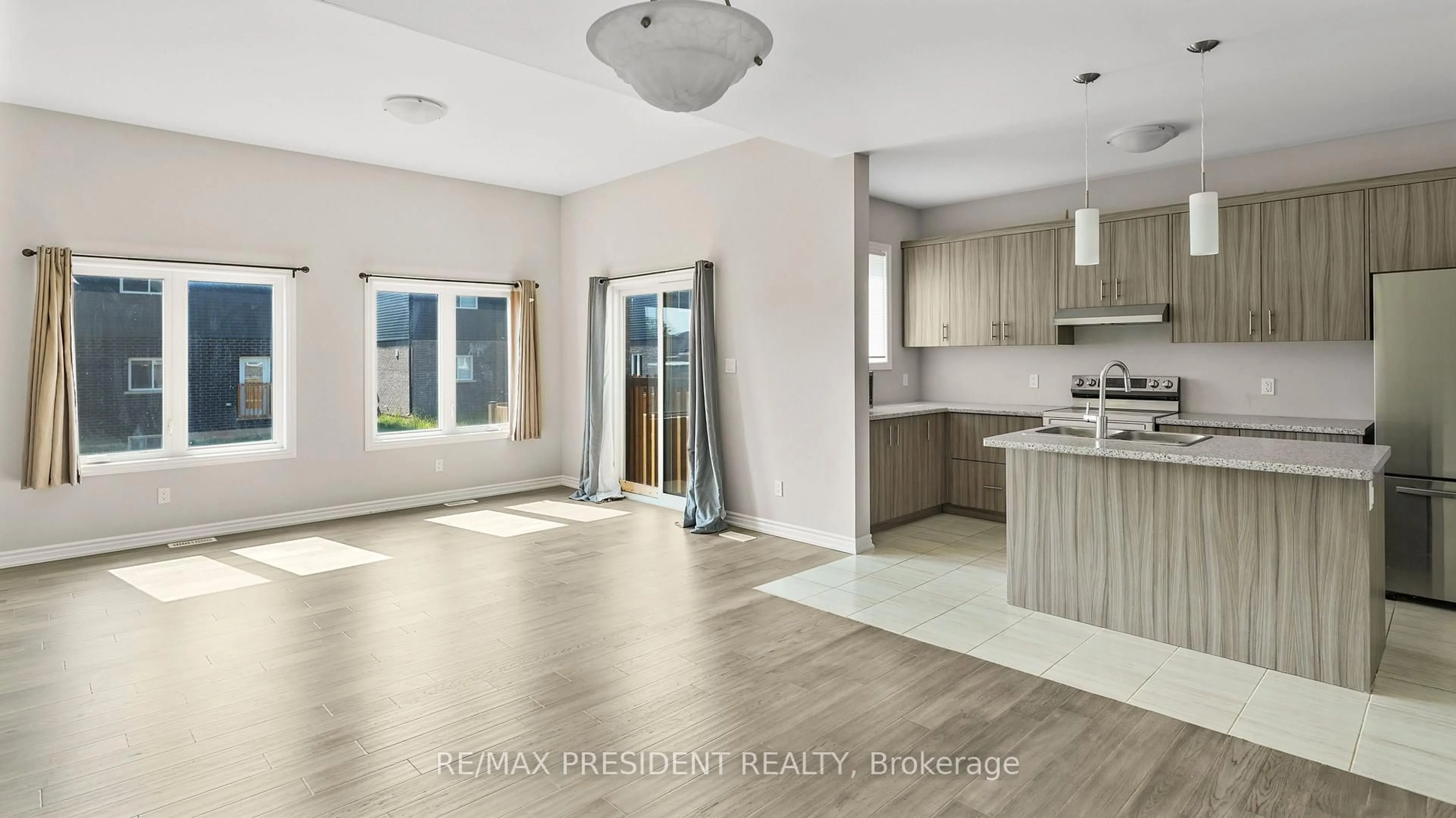 Open concept kitchen, unknown for 28 Mclaughlin St, Welland Ontario L3B 0J8