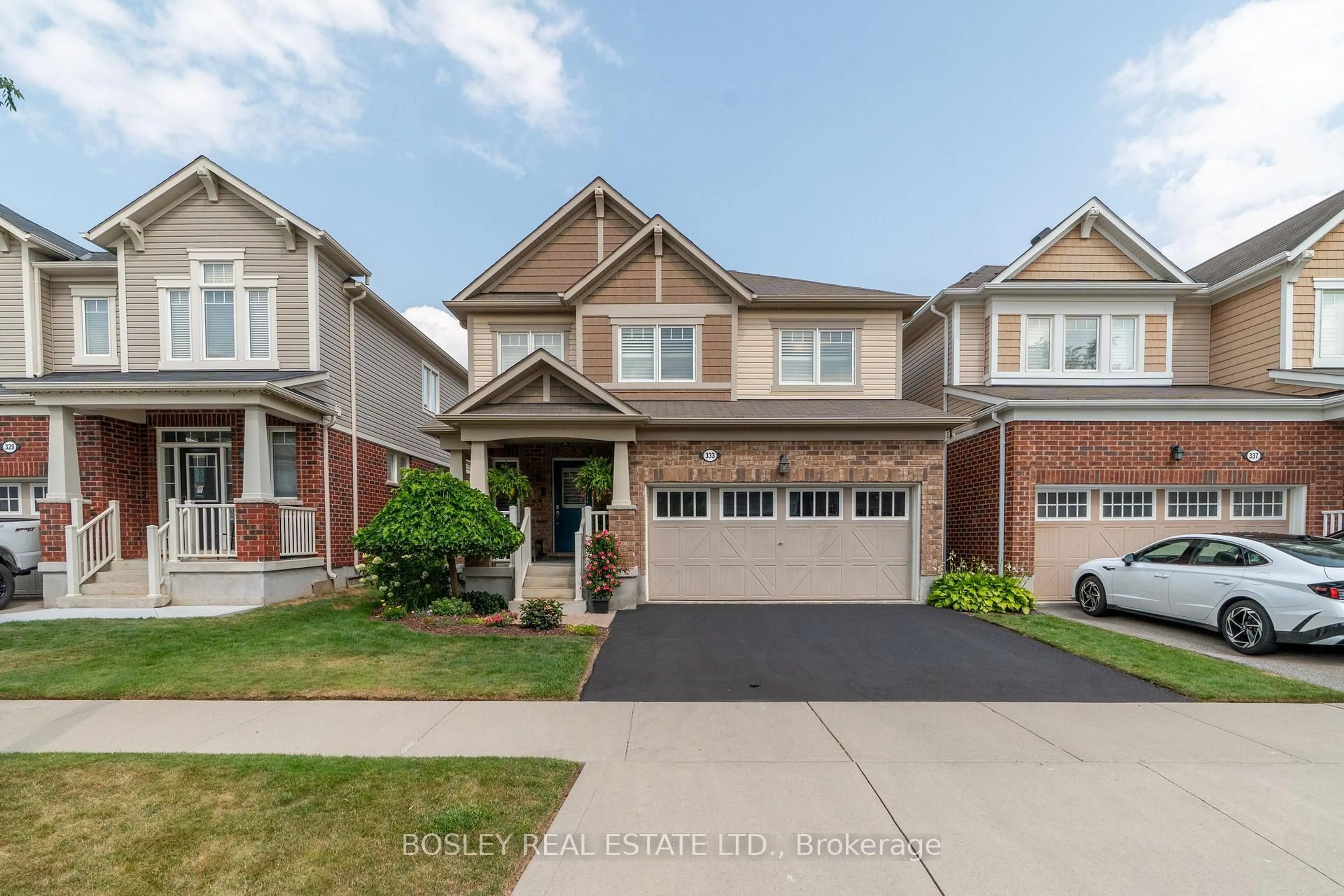Home with brick exterior material, street for 333 Apple Hill Cres, Kitchener Ontario N2R 1P6