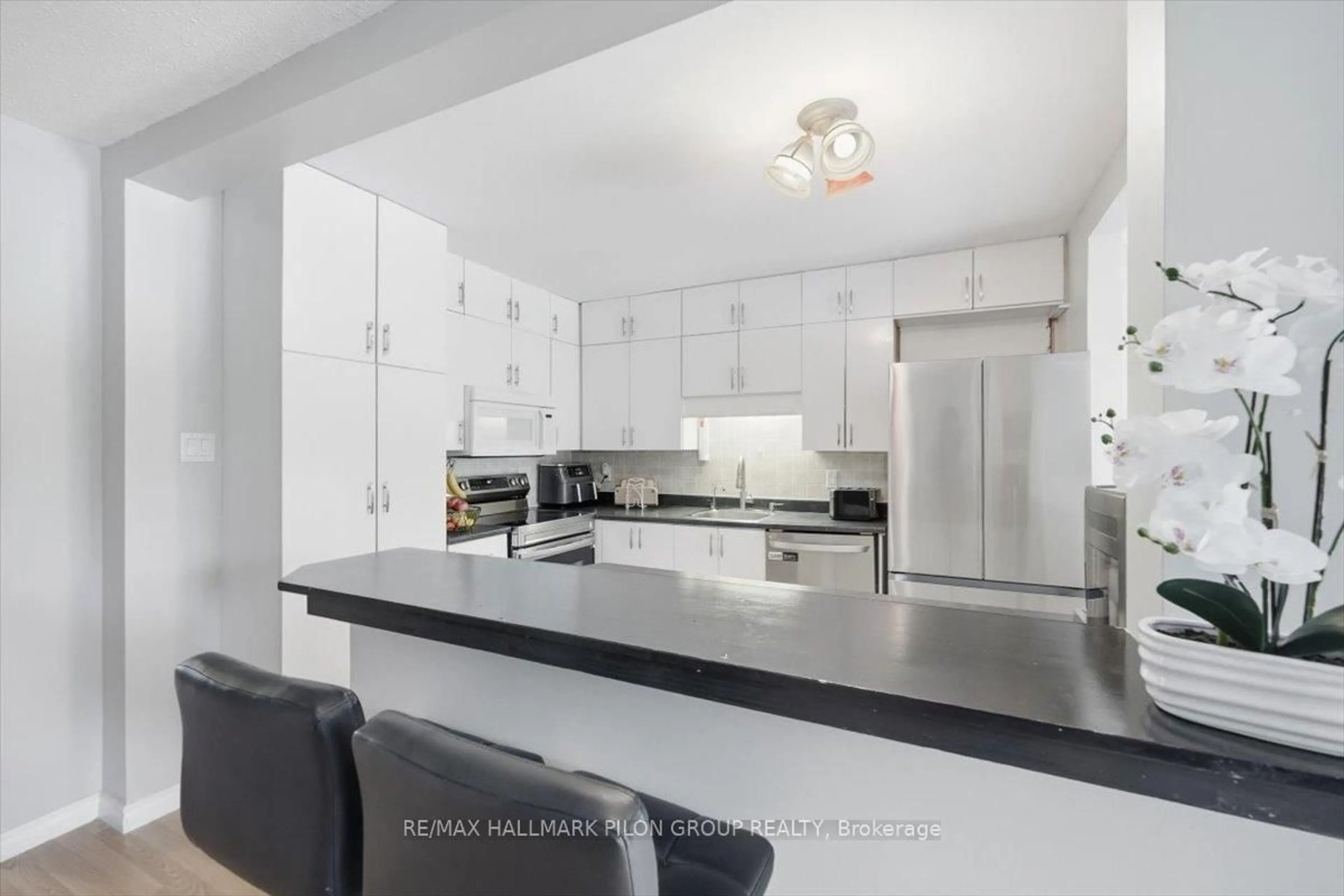 Unknown for 420 Valade Cres, Orleans Ontario K4A 2W2