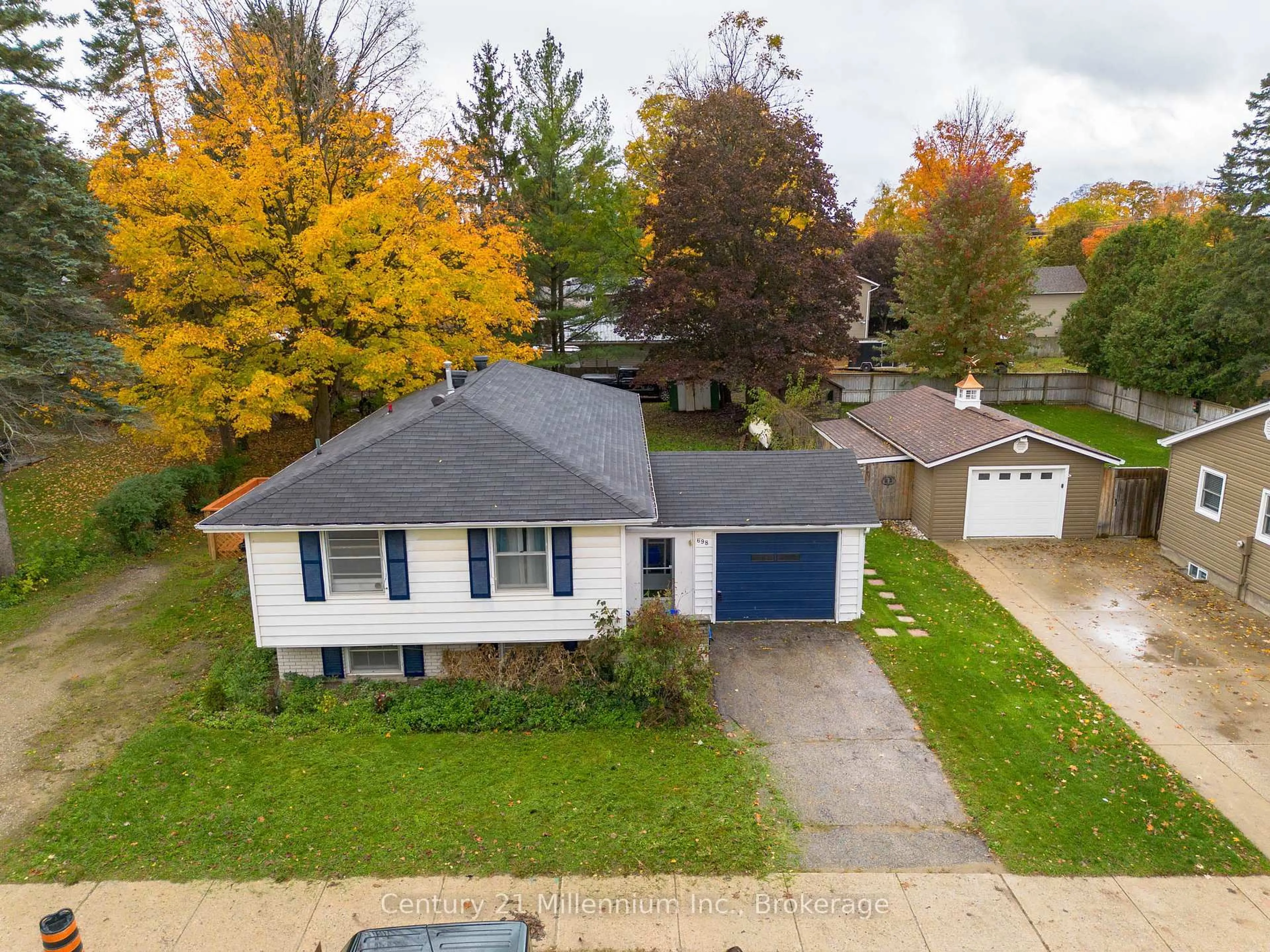 A pic from outside/outdoor area/front of a property/back of a property/a pic from drone, street for 698 Gustavus St, Saugeen Shores Ontario N0H 2C0