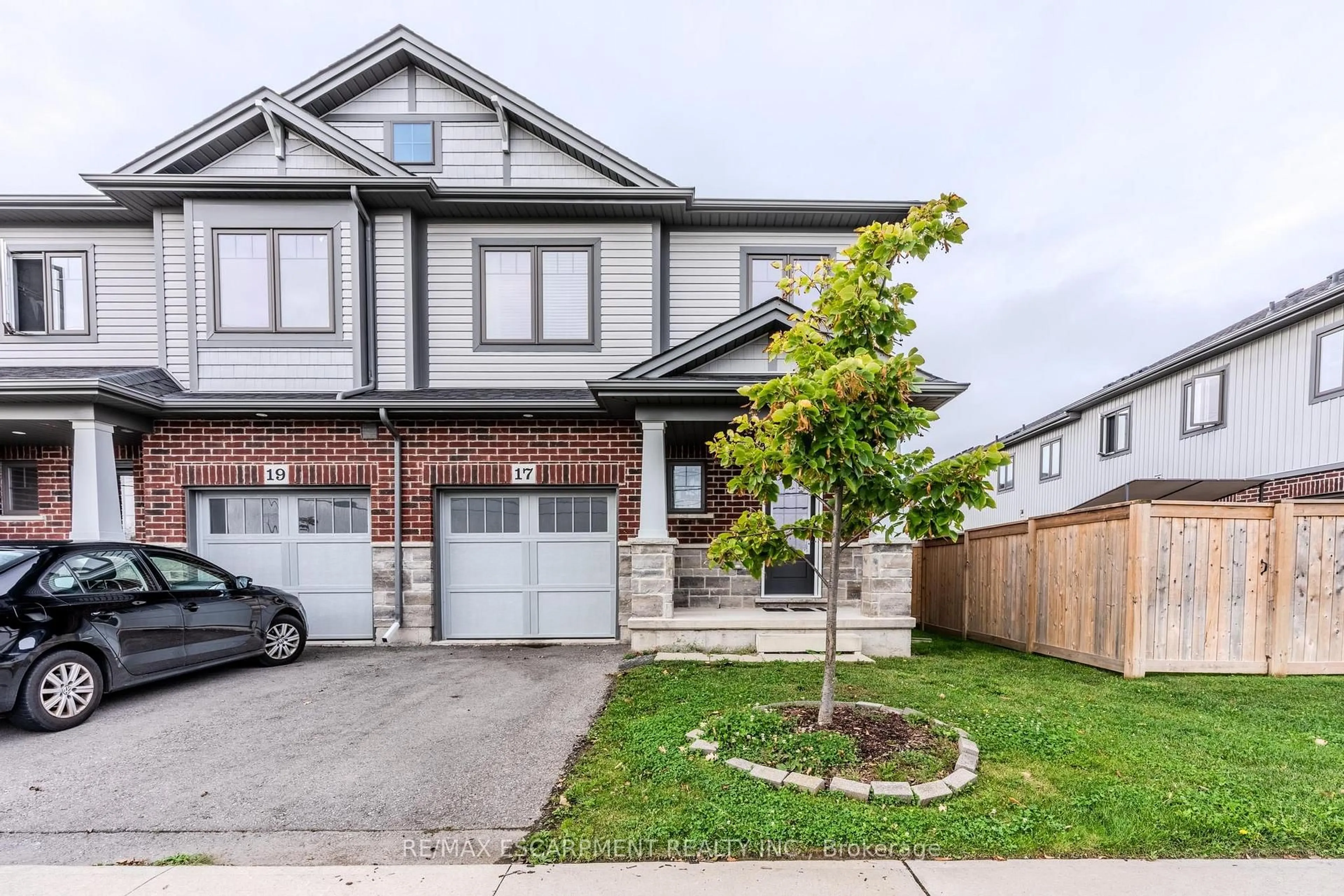 Home with brick exterior material, street for 17 Severino Circ, West Lincoln Ontario L0R 2A0