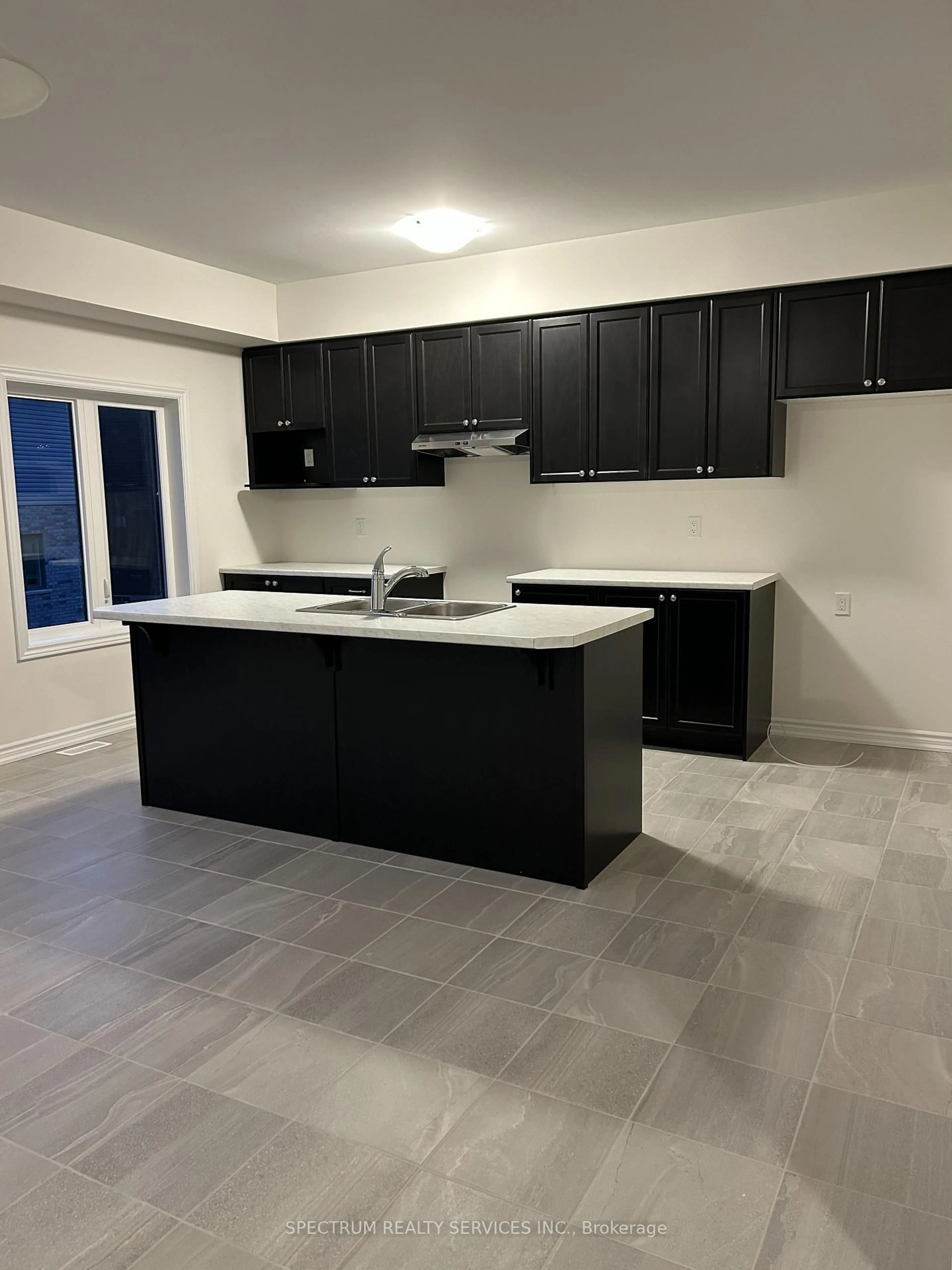 Open concept kitchen, ceramic/tile floor for 282 Pottruff Rd, Brant Ontario N3L 0B2
