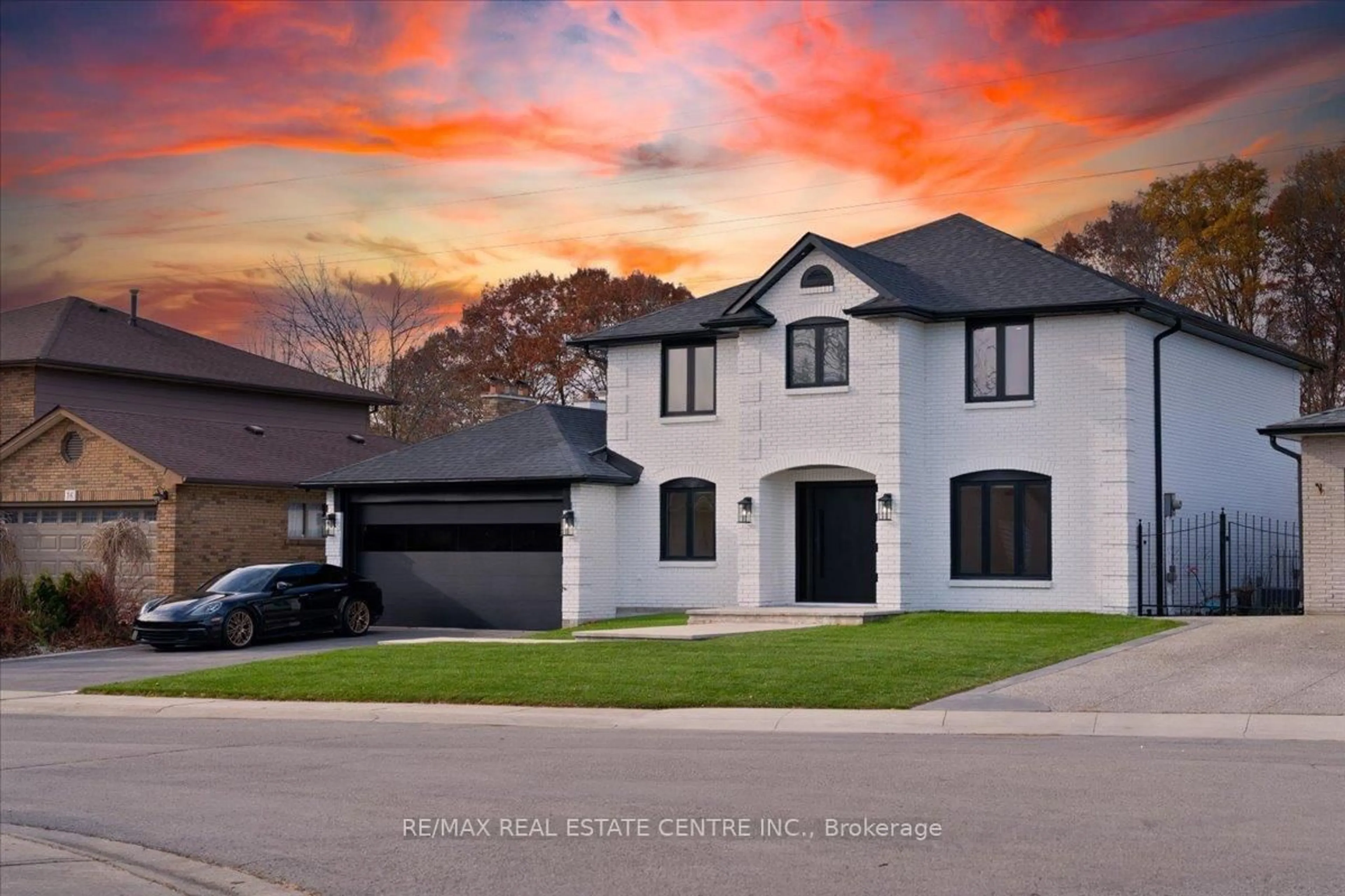 Home with brick exterior material, street for 32 Elena Crt, Hamilton Ontario L9C 7P7