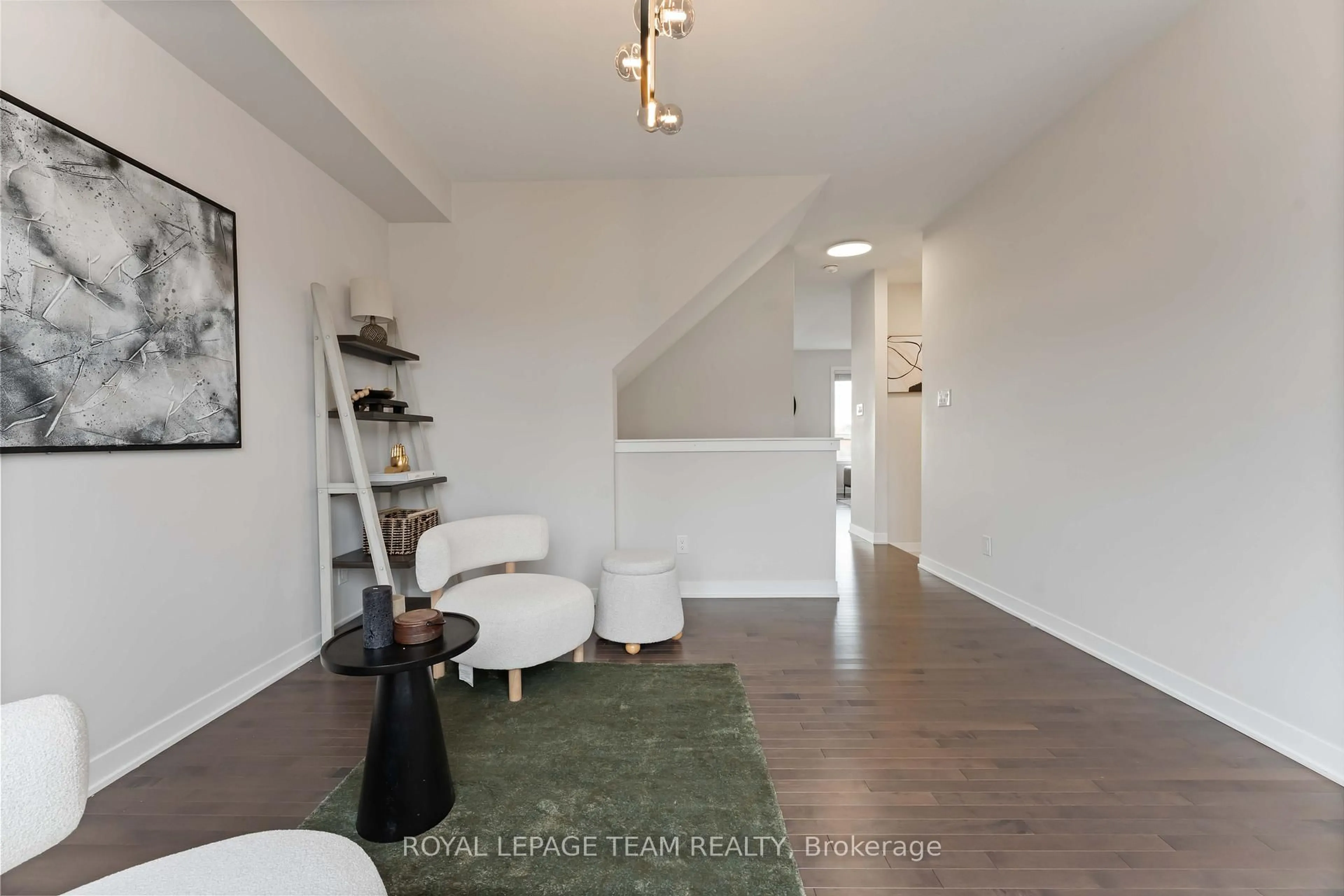 Indoor entryway for 3040 Travertine Way, Ottawa Ontario K2J 6W9
