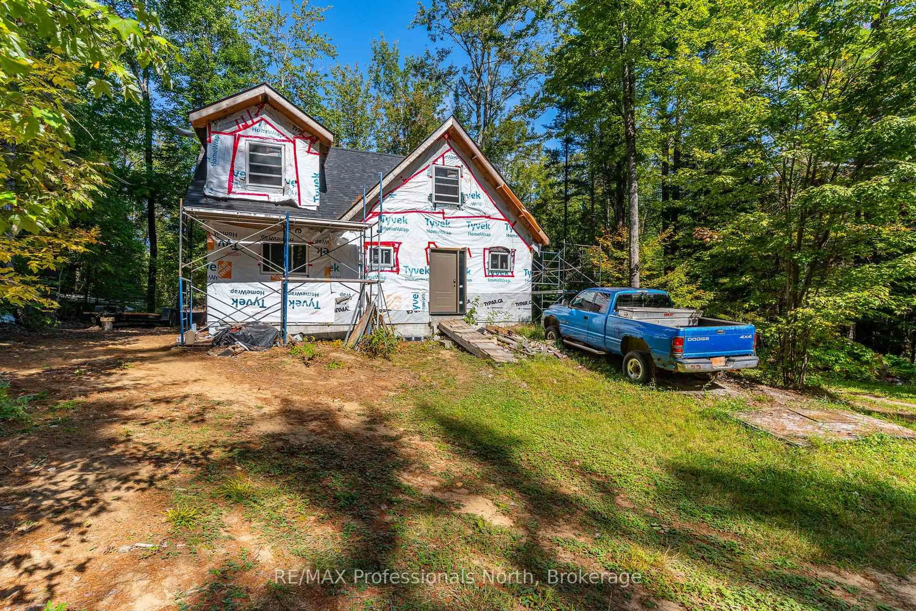 A pic from outside/outdoor area/front of a property/back of a property/a pic from drone, unknown for 319 Boundary Rd, Minden Hills Ontario K0M 2A1