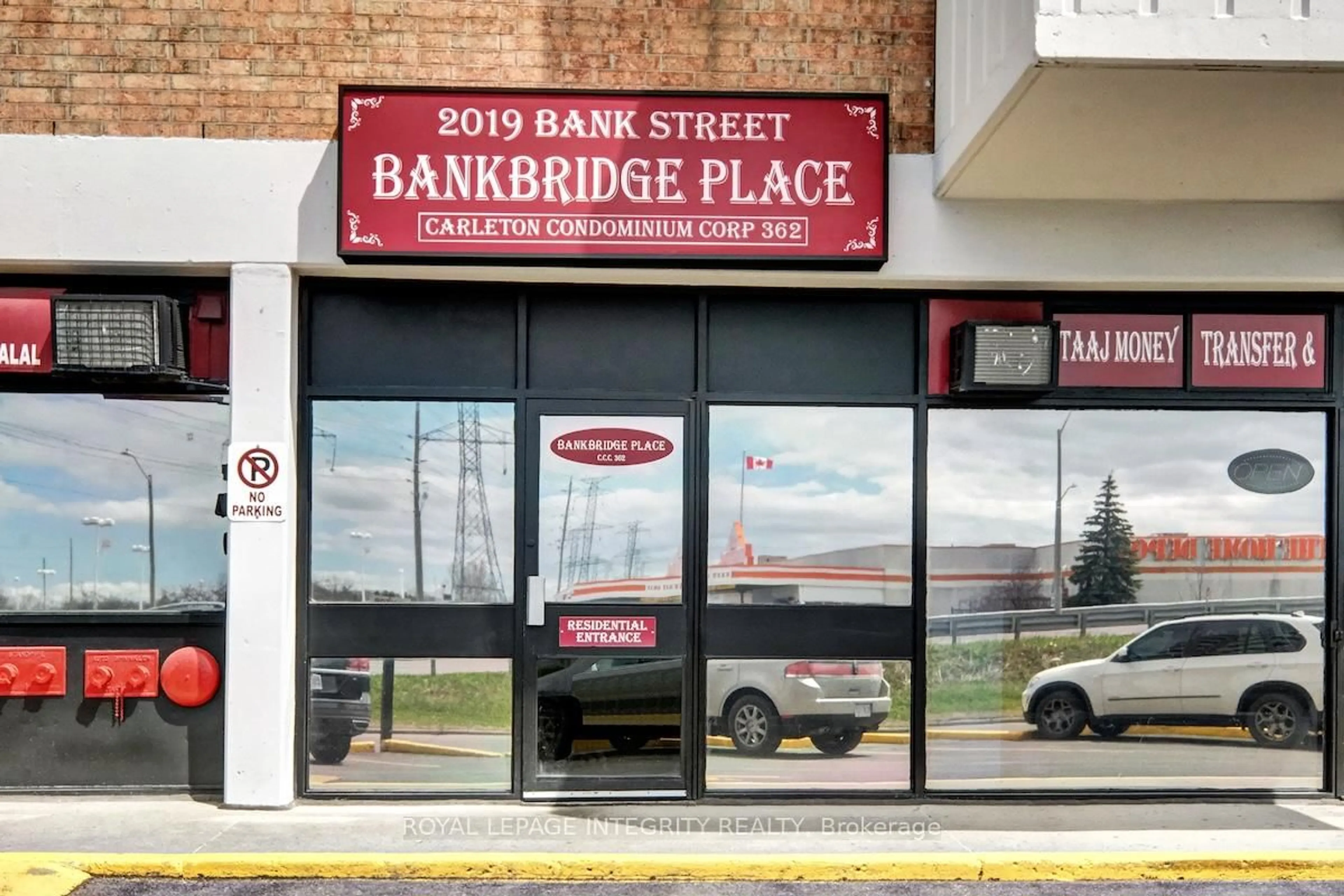 Blurry image for 2019 Bank St #107, Ottawa Ontario K1V 0N1