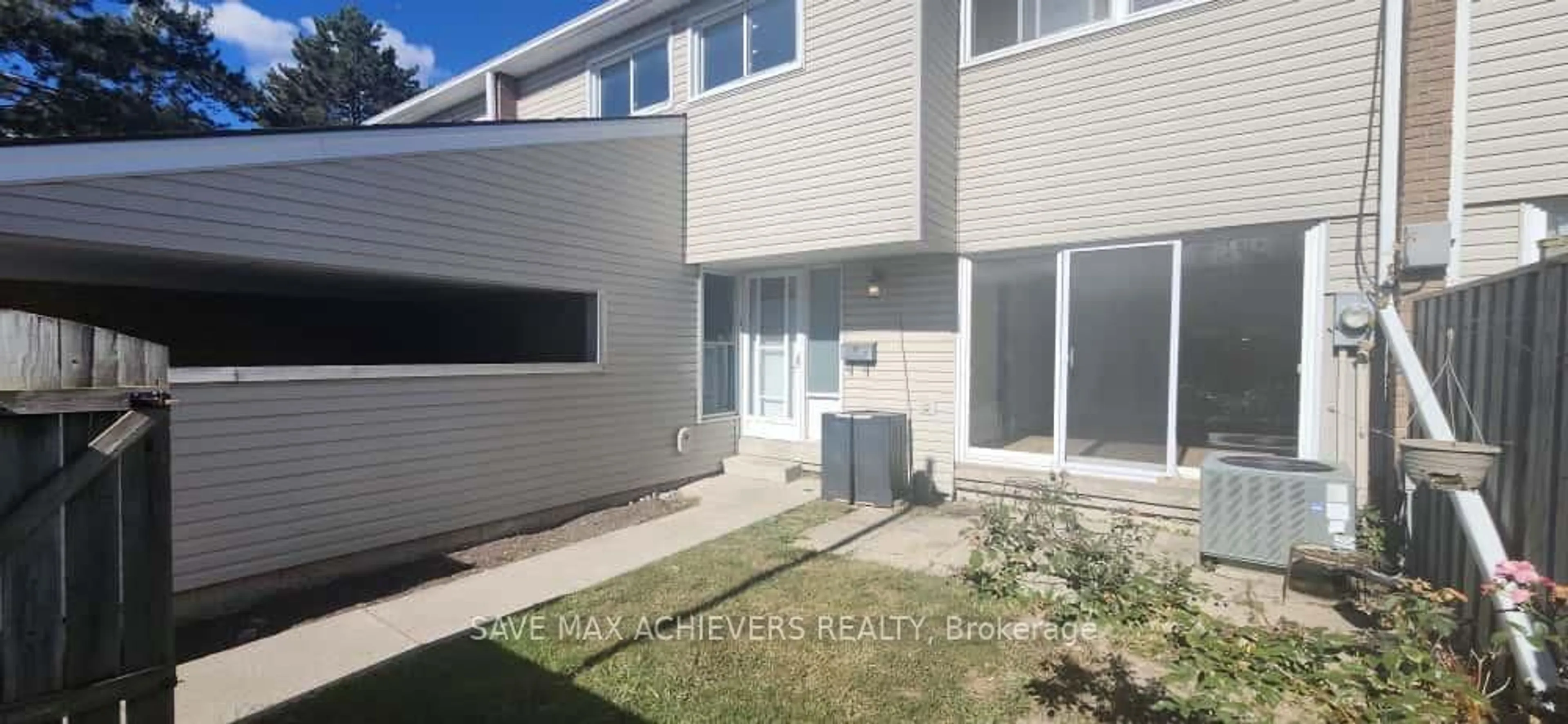 Unknown for 590 Millbank Dr #10, London South Ontario N6E 2H2