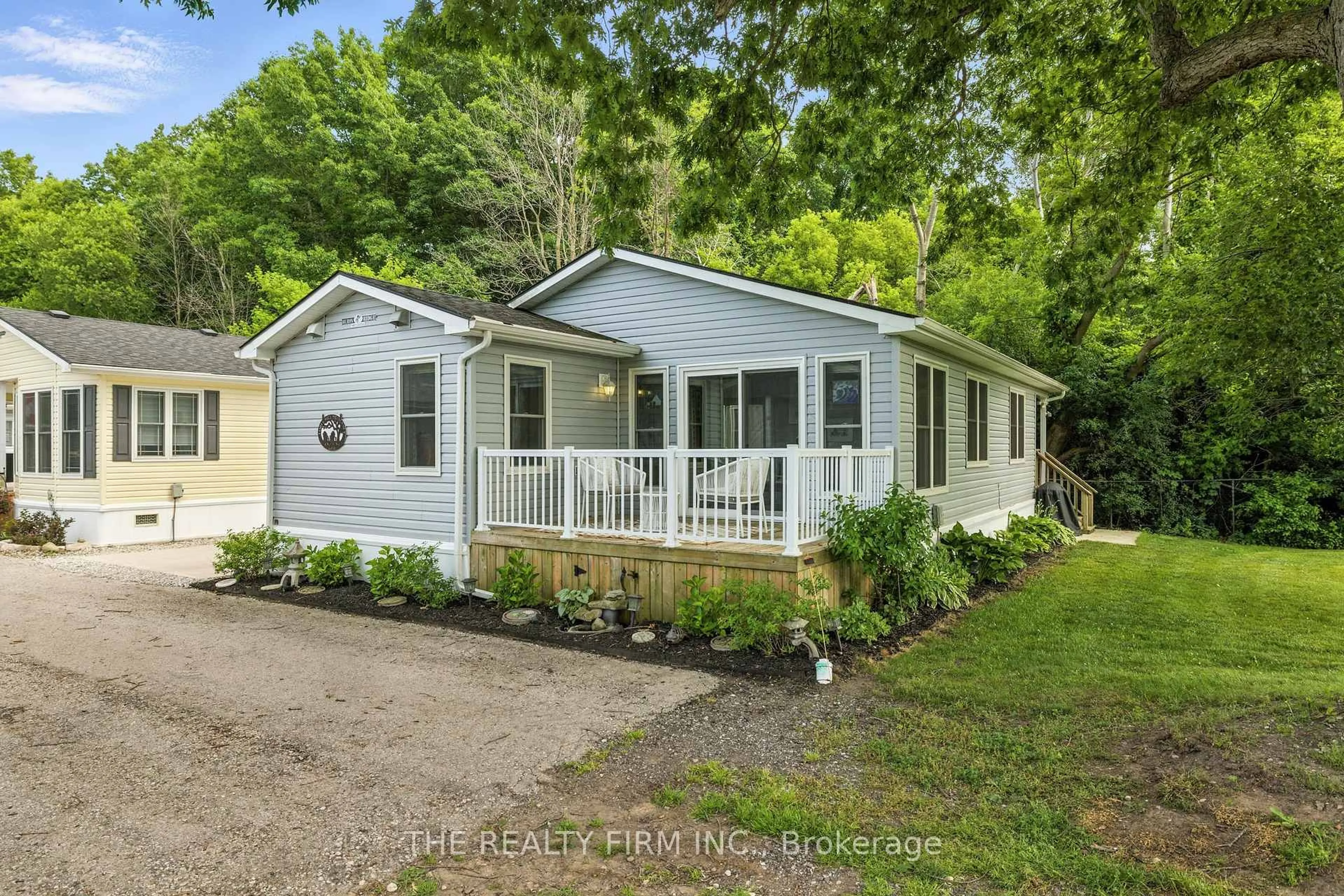 Home with vinyl exterior material, water/lake/river/ocean view for 22790 Amiens Rd #1, Middlesex Centre Ontario N0L 1R0