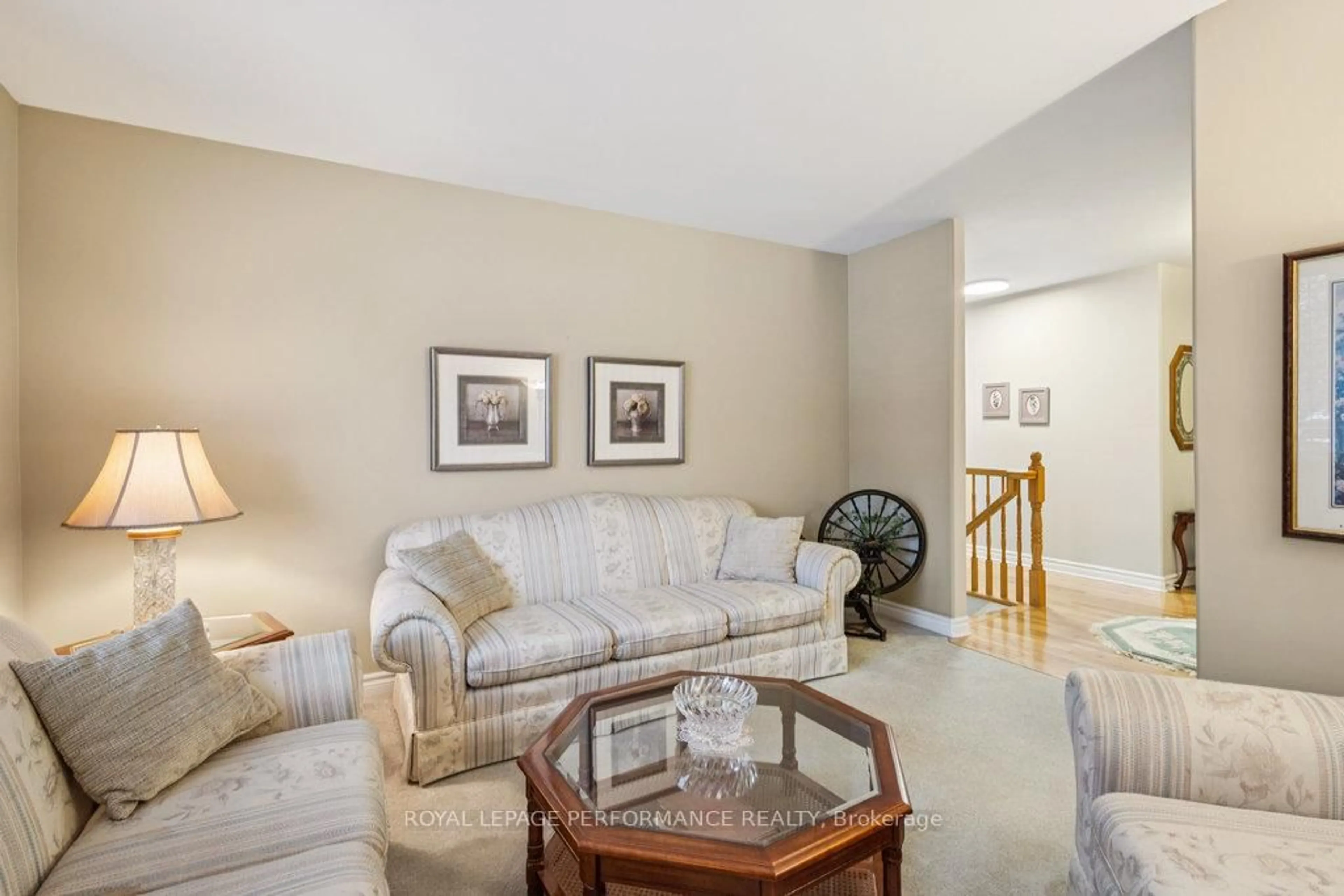 Living room with furniture, unknown for 7051 Donwel Dr, Greely Ontario K4P 1M7