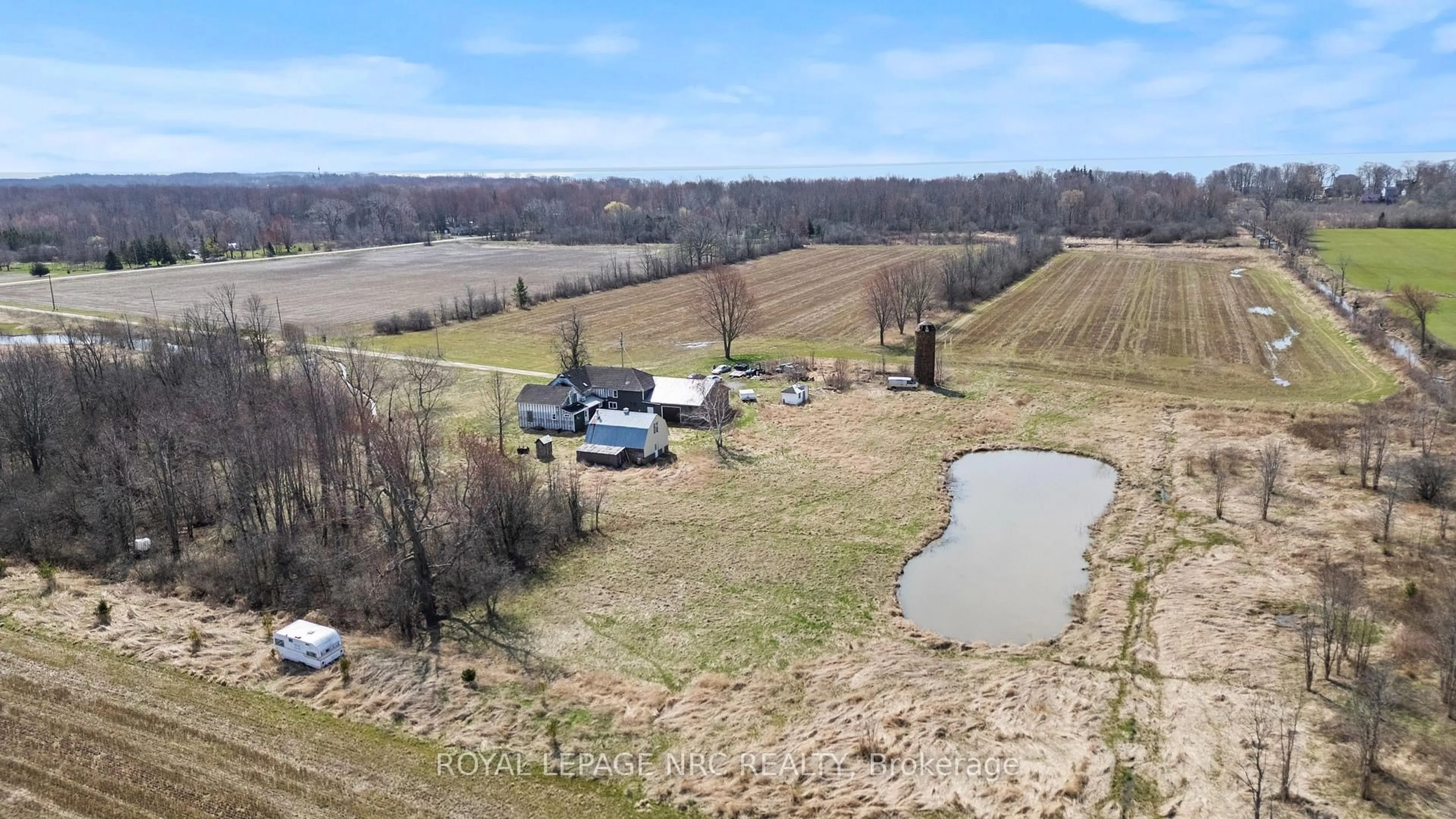 A pic from outside/outdoor area/front of a property/back of a property/a pic from drone, water/lake/river/ocean view for 758 Wyldewood Rd, Port Colborne Ontario L0S 1R0