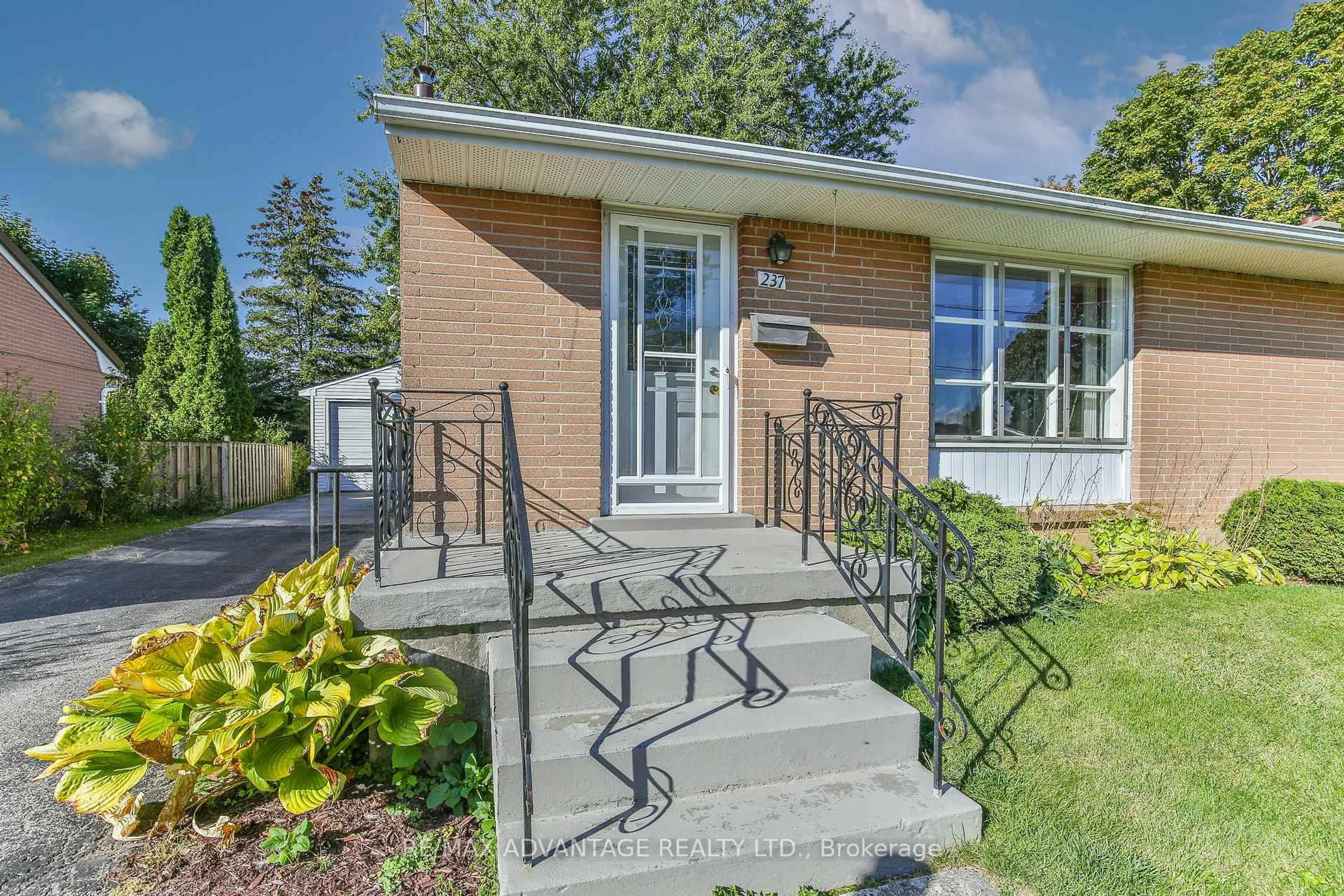 Home with brick exterior material, street for 237 Rainbow Ave, London East Ontario N5W 4V9