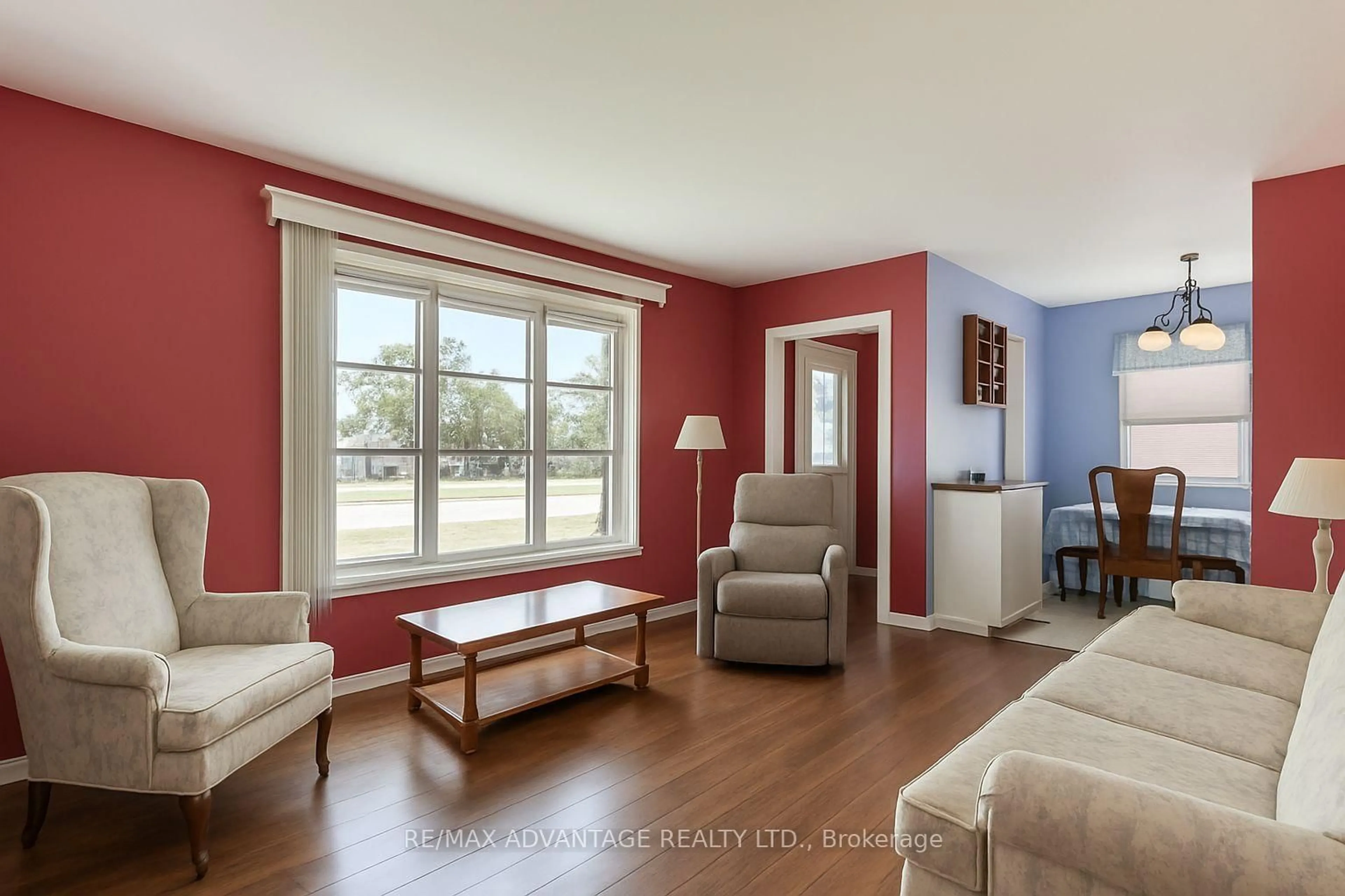 Living room with furniture, unknown for 237 Rainbow Ave, London East Ontario N5W 4V9