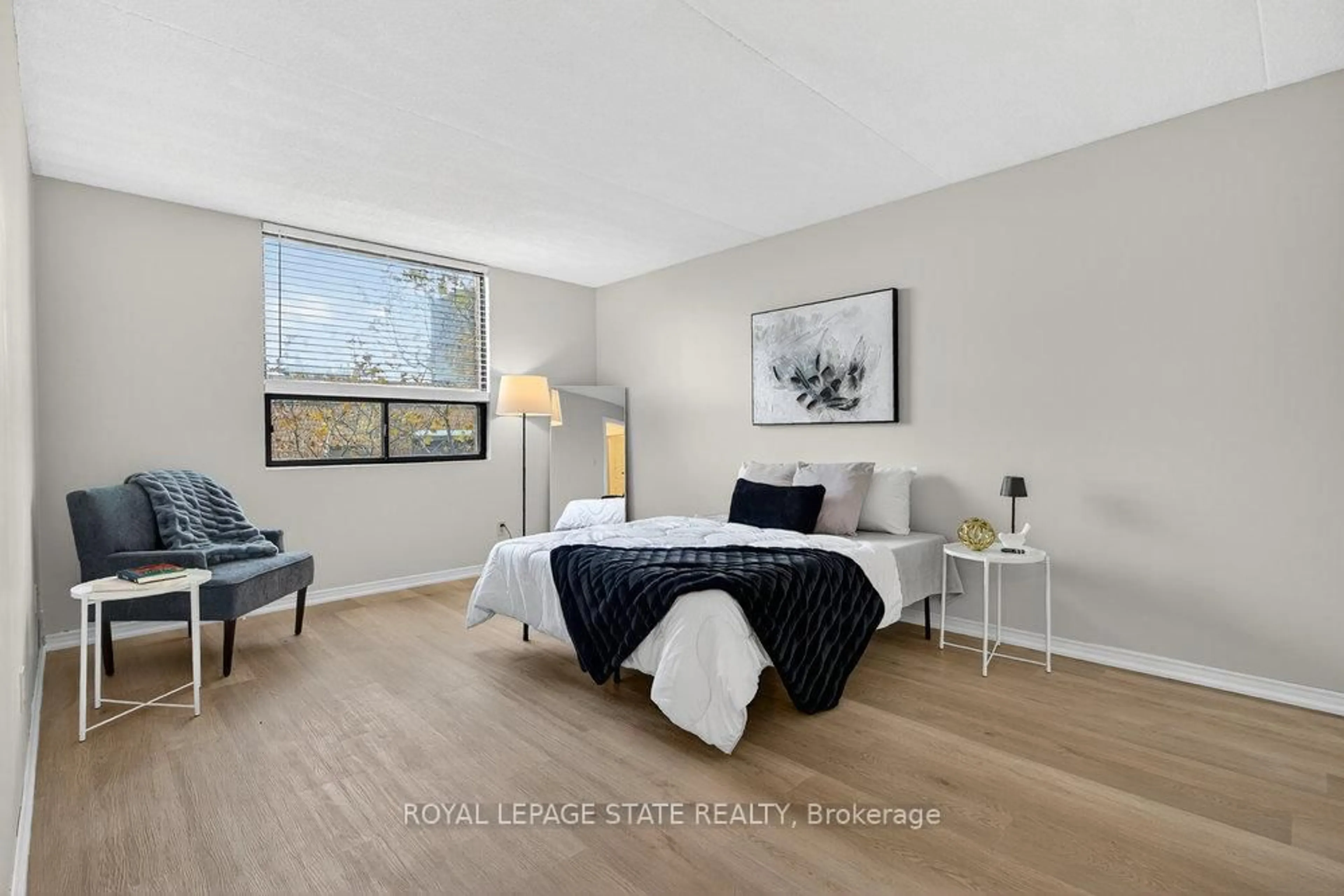 A pic of a room for 99 Donn Ave #602, Hamilton Ontario L8G 5B2