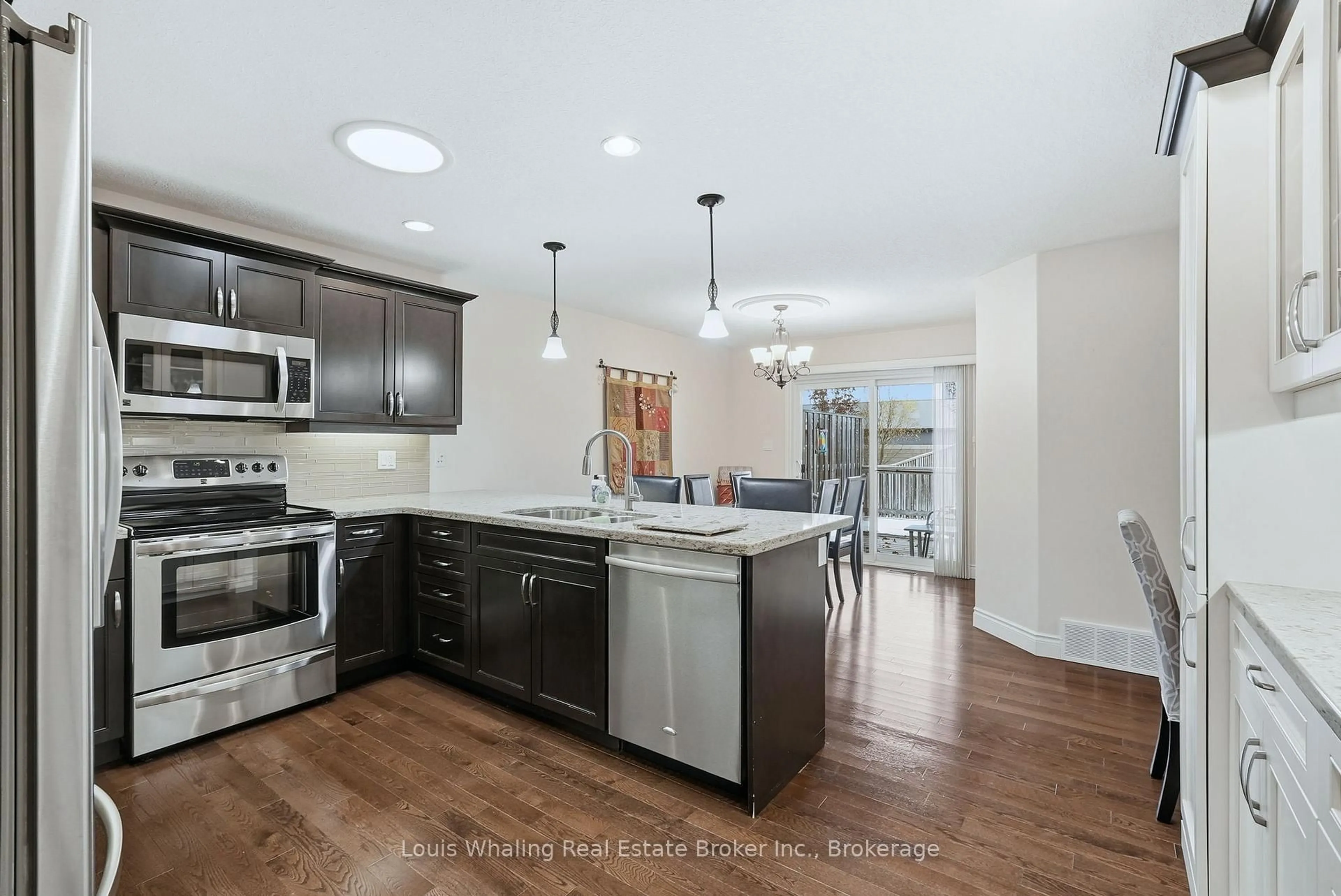 Open concept kitchen, ceramic/tile floor for 113 A 13th Ave, Hanover Ontario N4N 3V1