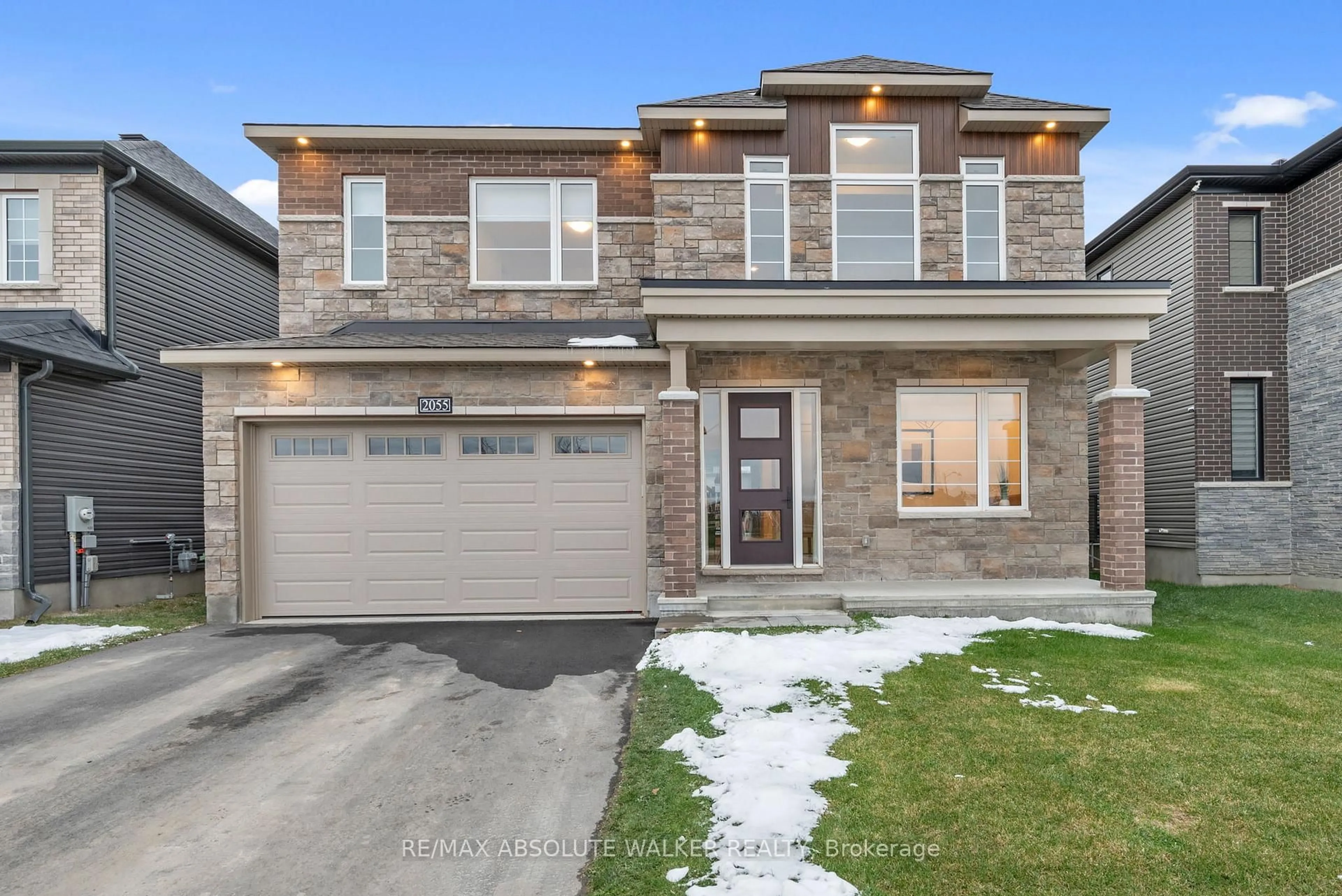 Home with brick exterior material, street for 2055 Wanderer Ave, Manotick Ontario K4M 0W9