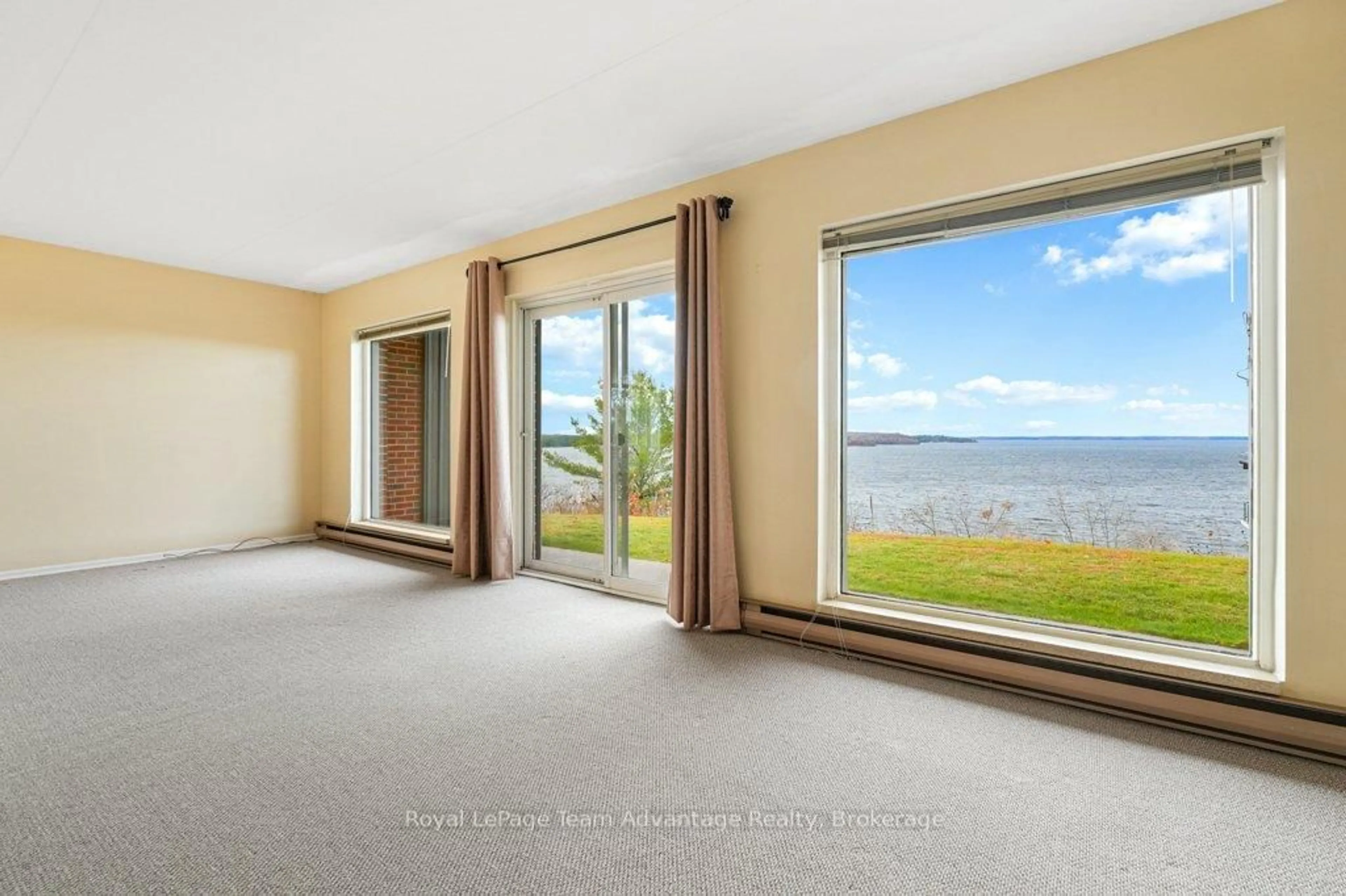 A pic of a room for 100 Beaconview Hts #103, Parry Sound Ontario P2A 2E1