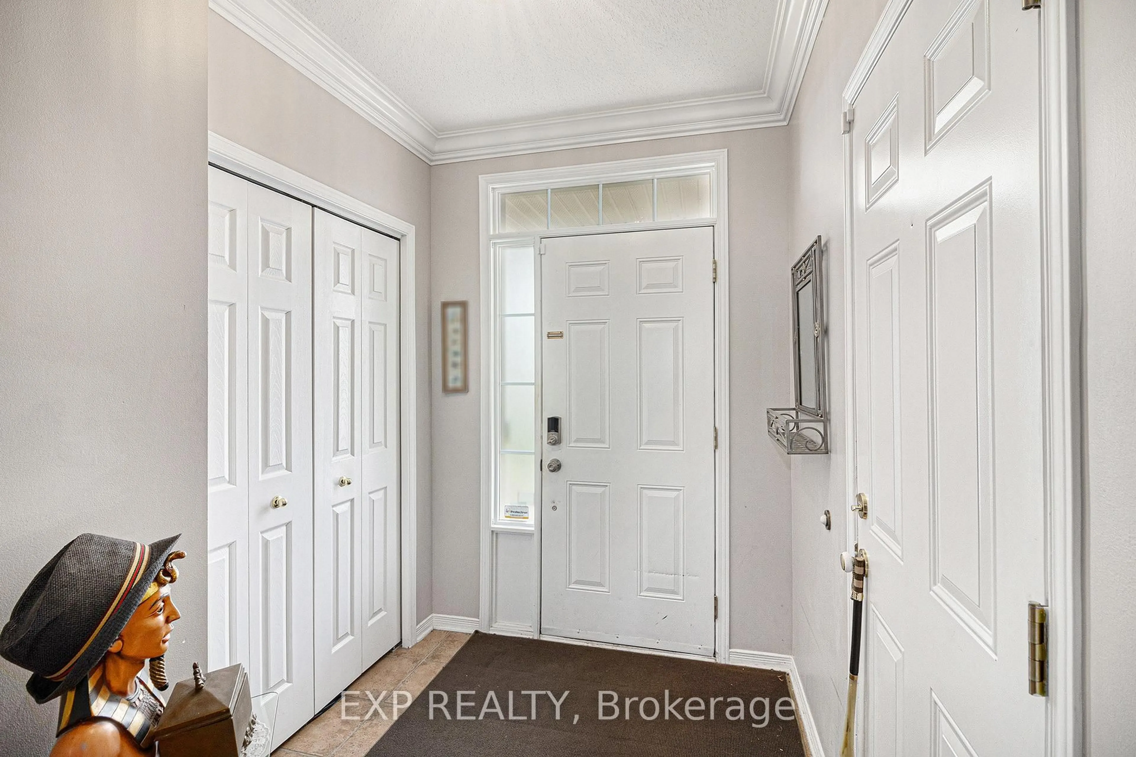 Indoor entryway for 258 Trail Side Circ, Smiths Falls Ontario K4A 5B5